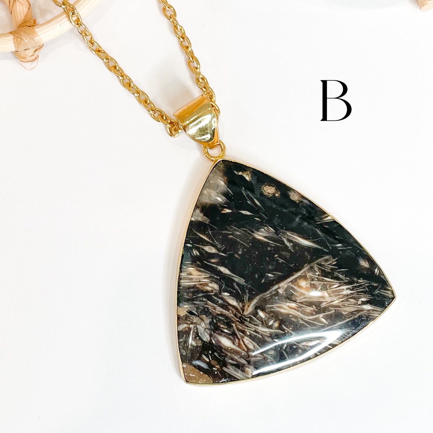 Statement Feather Agate Pendant - Alchemia