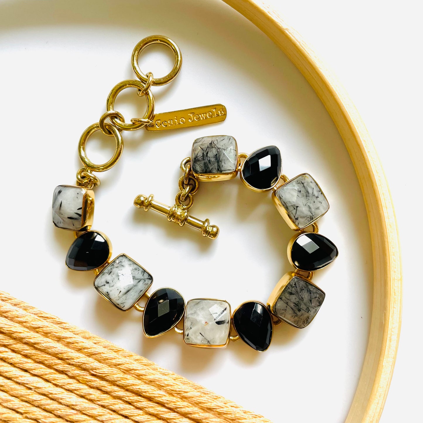Rutilated Quartz & Black Onyx Bracelet - Alchemia