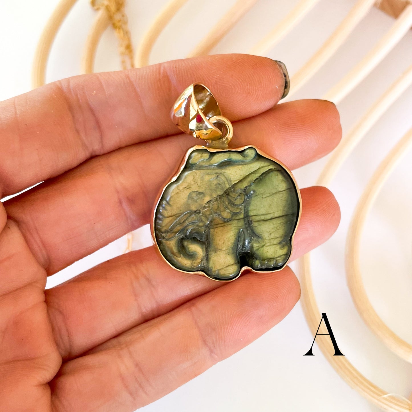 Labradorite Animal Pendants - Alchemia