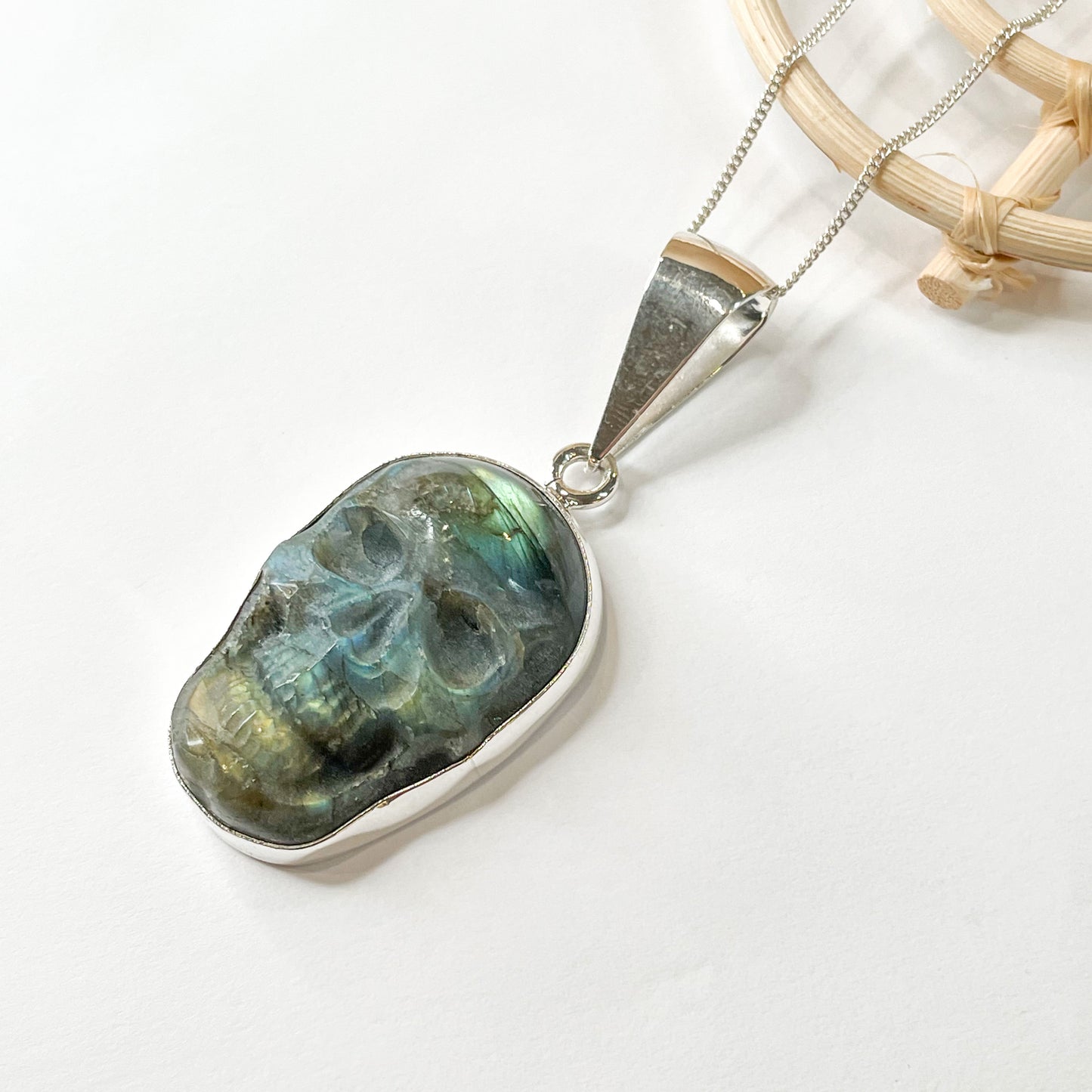 Med Skull Labradorite Pendant - Solid Sterling Silver