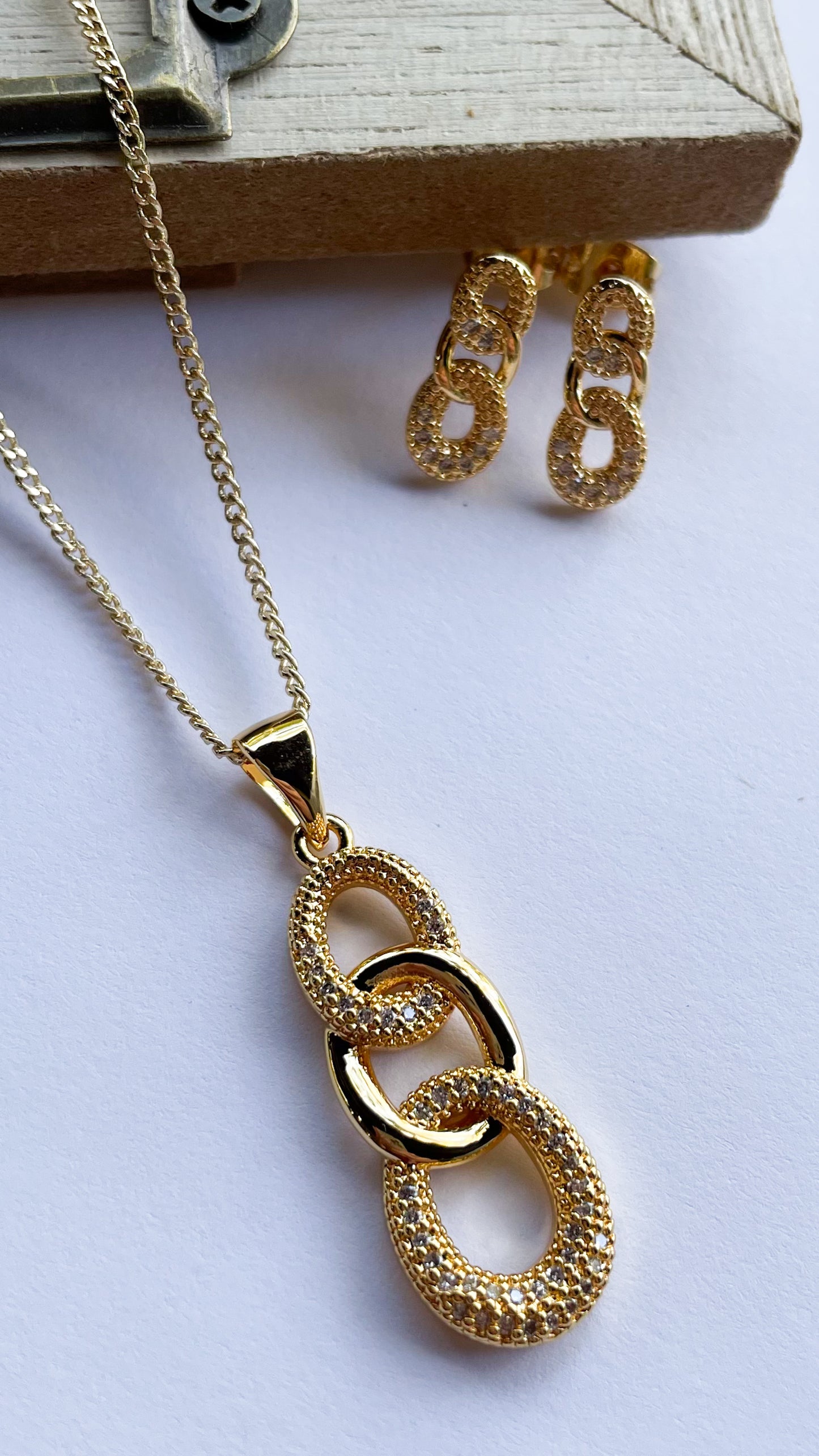 Cute Chain Link Earring & Necklace Set - 18k Gold Filled