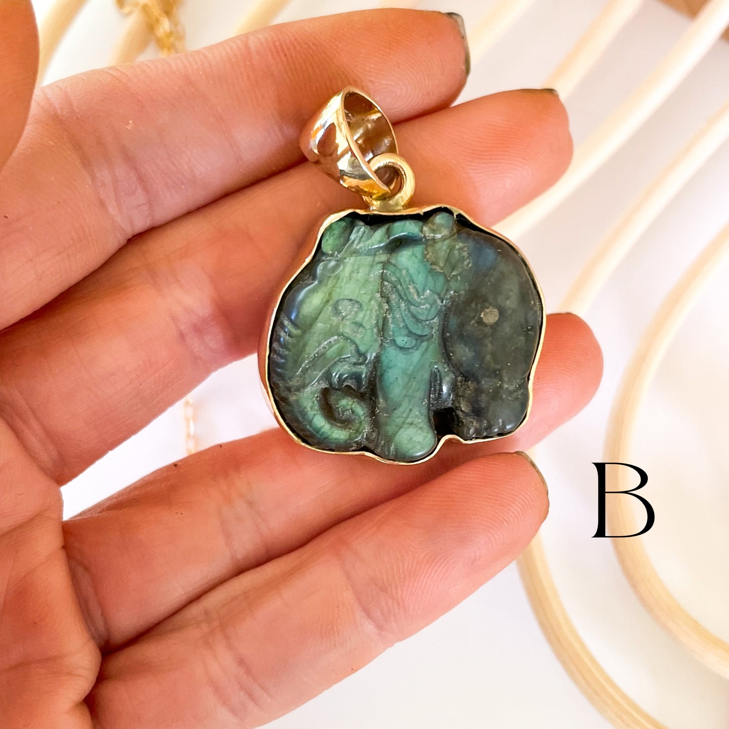 Labradorite Animal Pendants - Alchemia