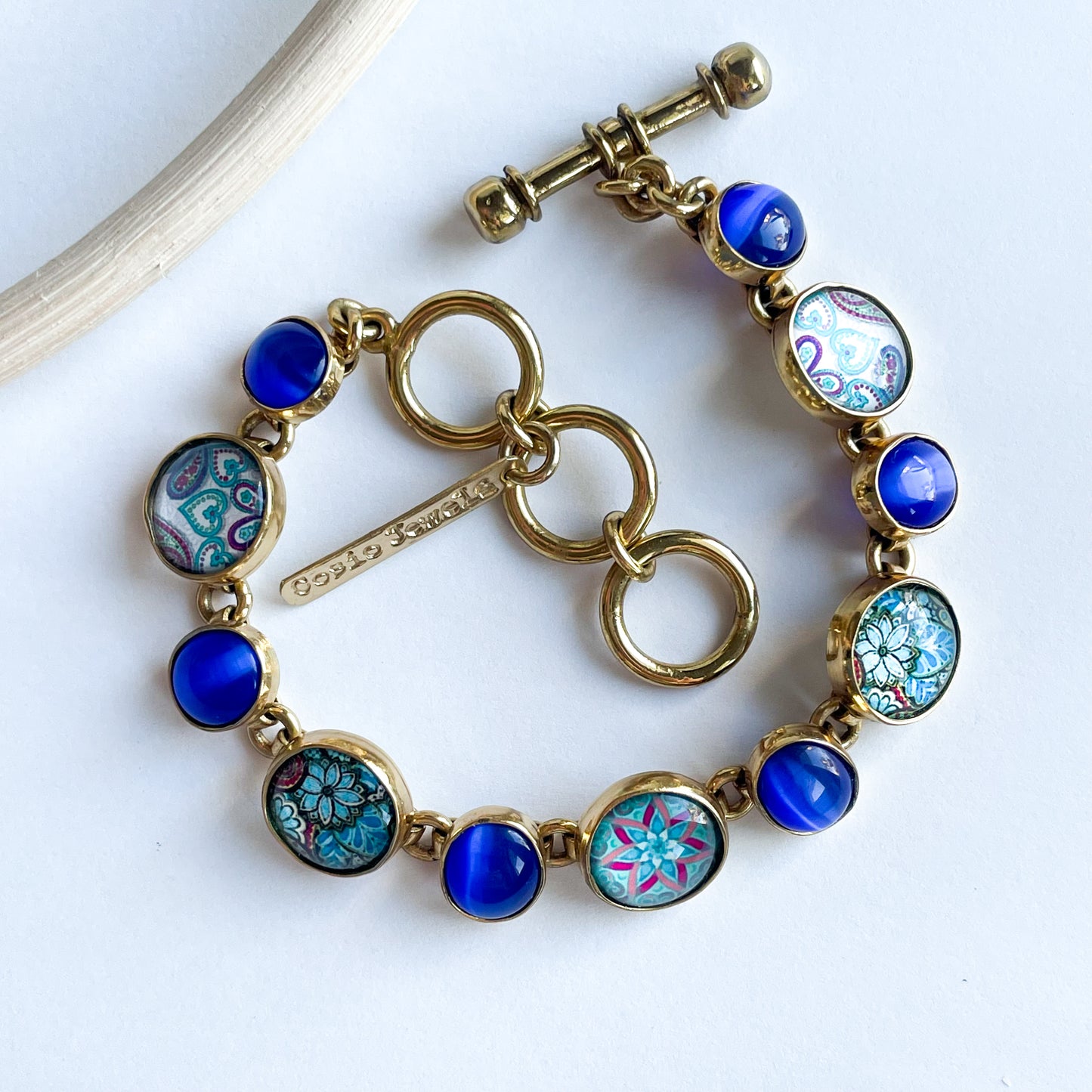 Cats Eye Jade & Resin Floral Bracelet - Alchemia