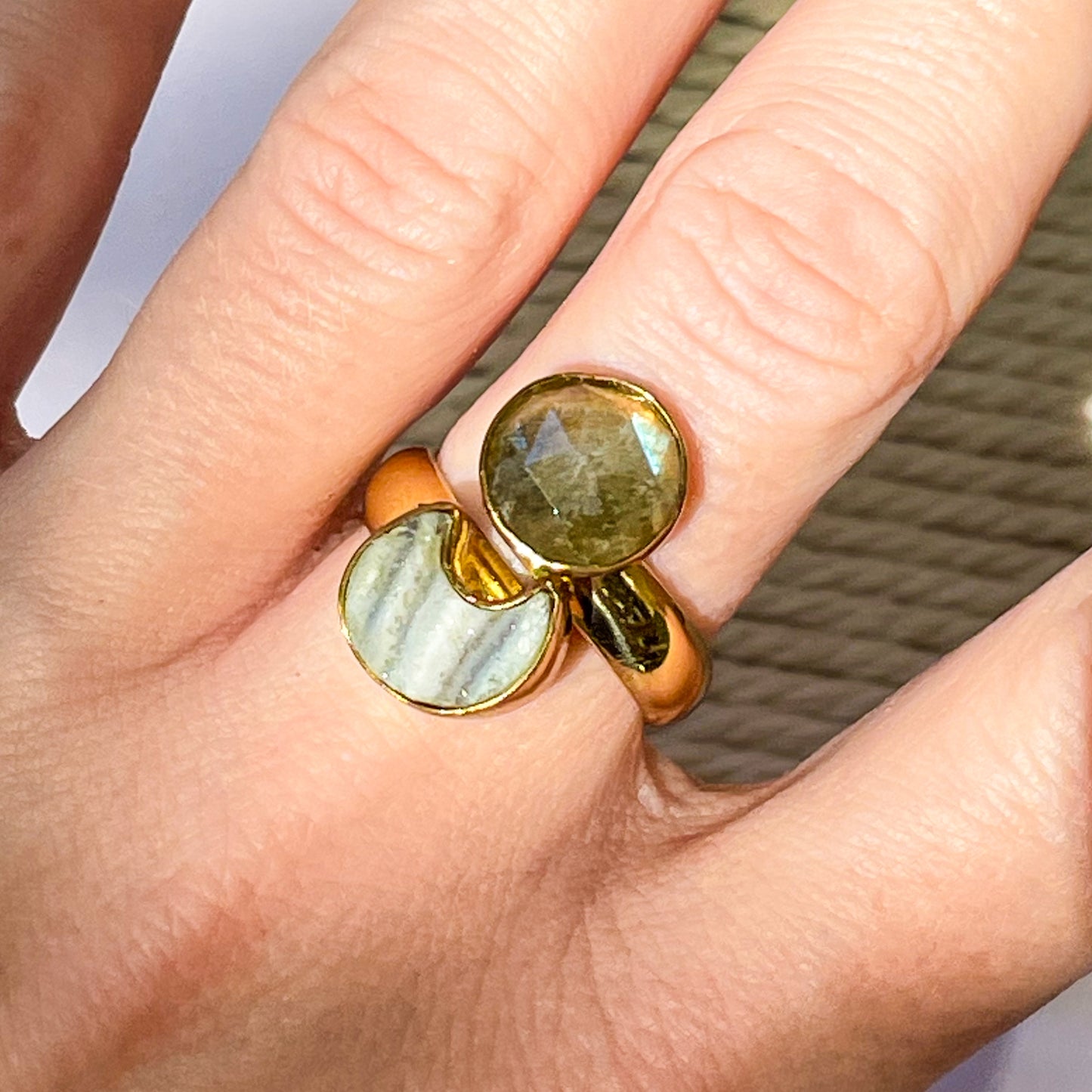 Druzy Moon & Labradorite Bypass Ring - Alchemia