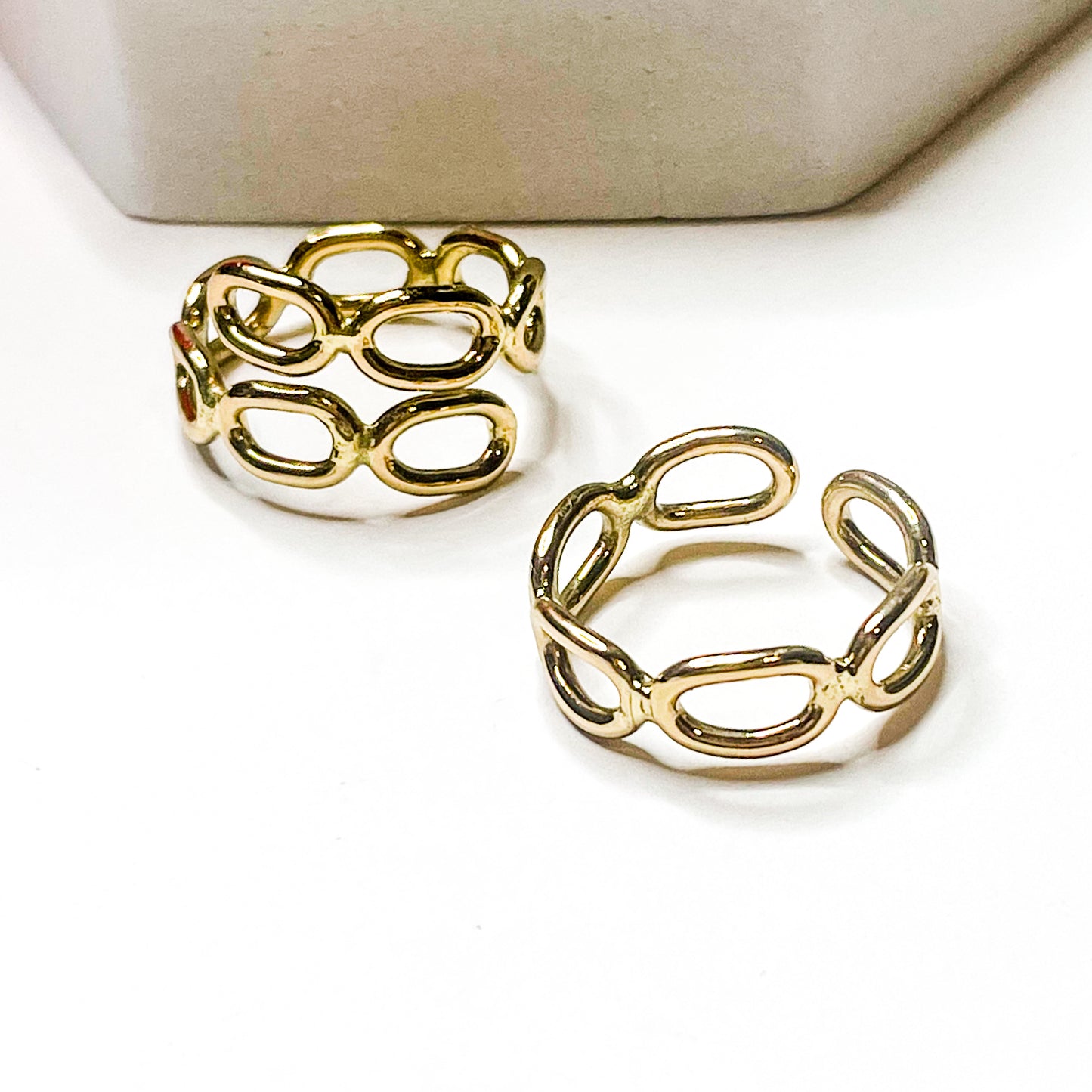 Chain-Link Bypass or Band Ring - Alchemia