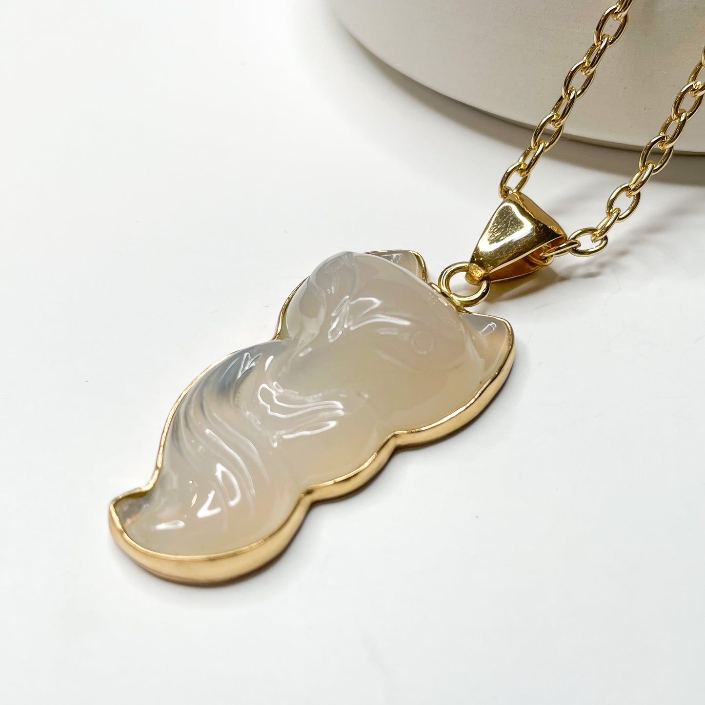 White Foxy Agate Pendant - Alchemia