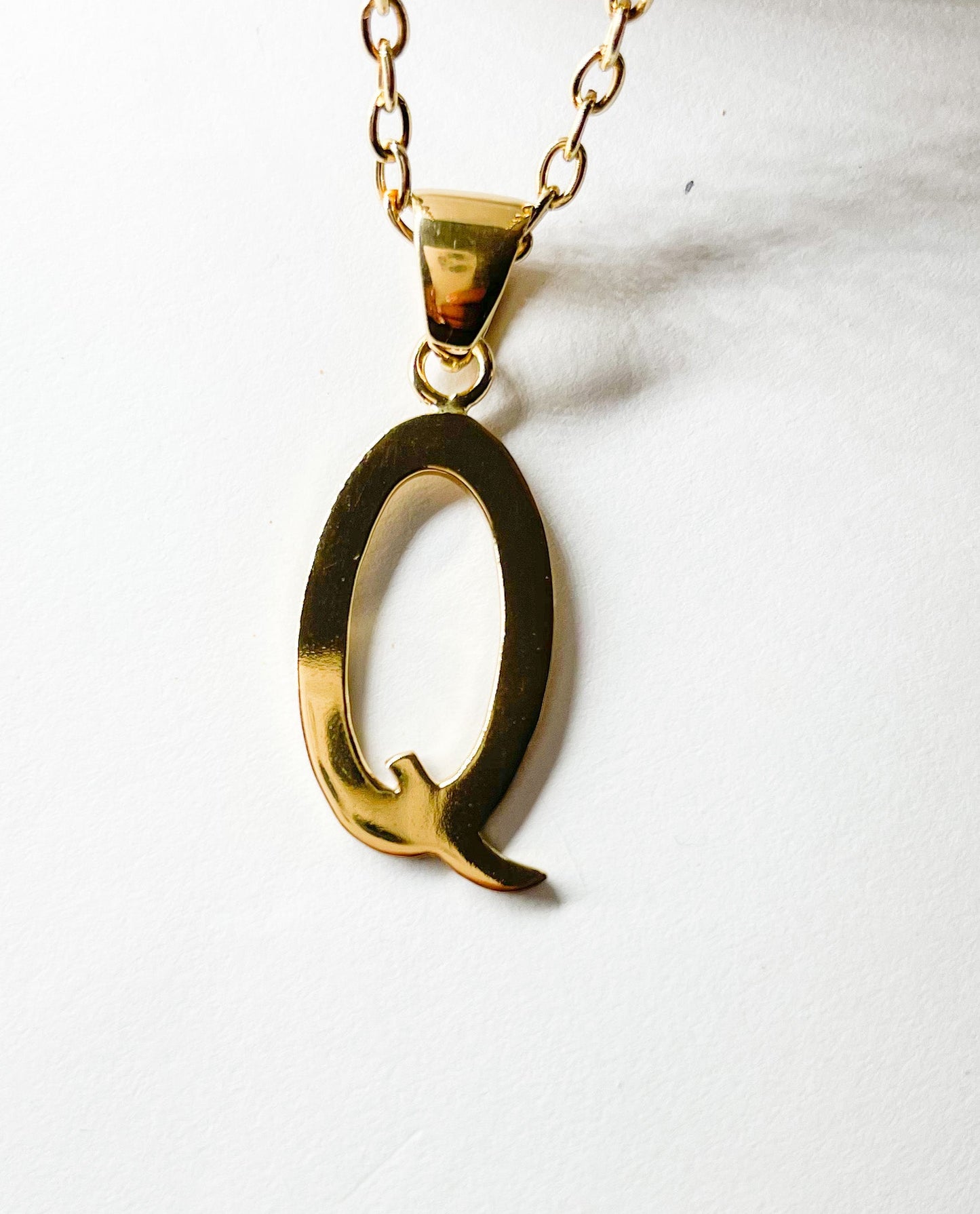 Initial "Q" Pendant - Alchemia