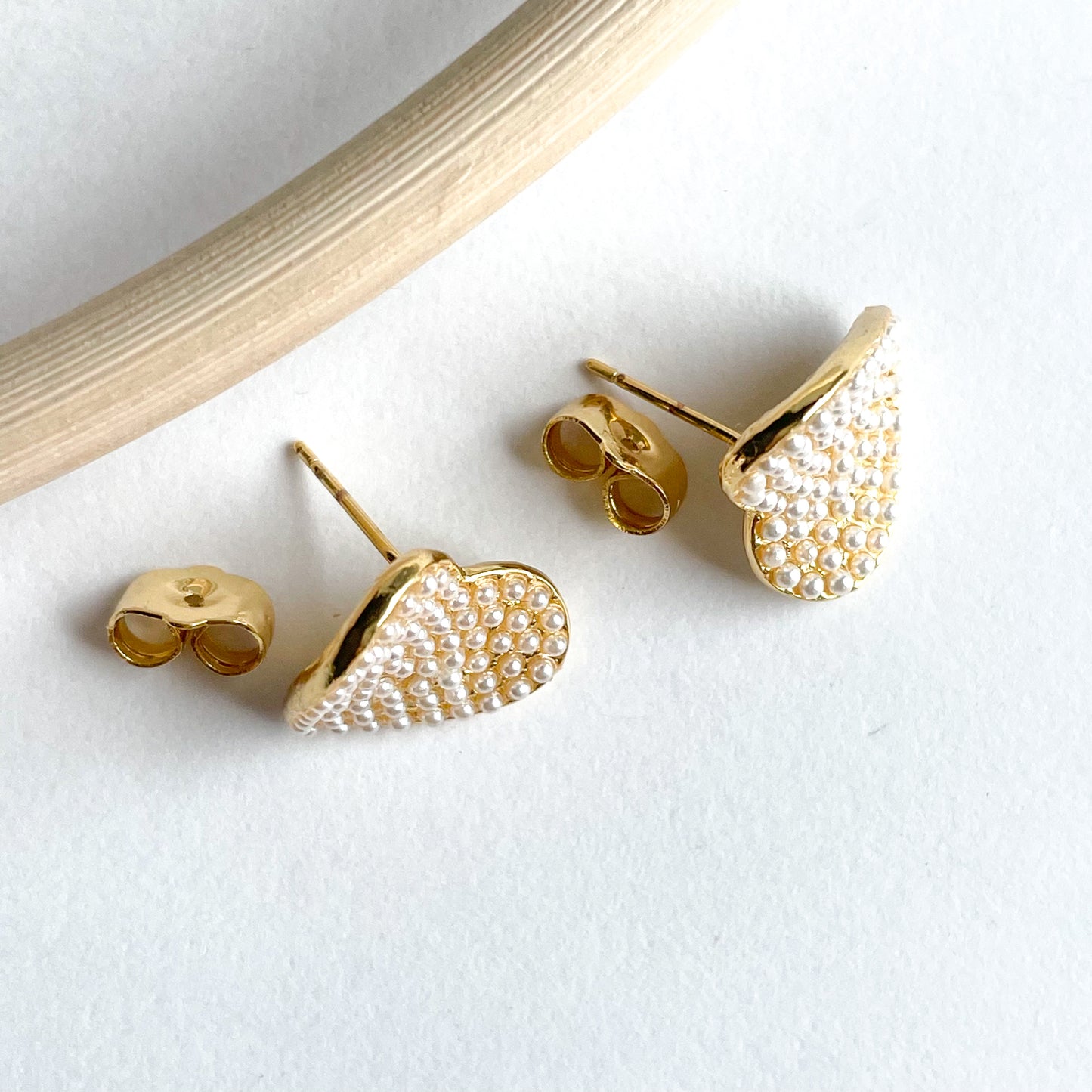 Pearl Heart Platter Studs - 18k Gold Filled
