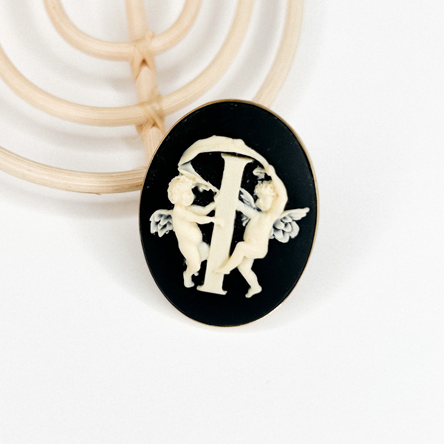 Cameo Initial Ring(A-K) - Alchemia