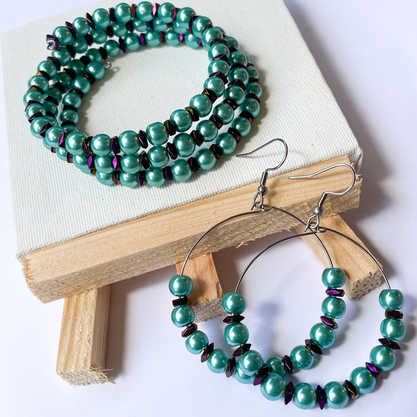 Spikey Oyster Bracelet & Earring Set
