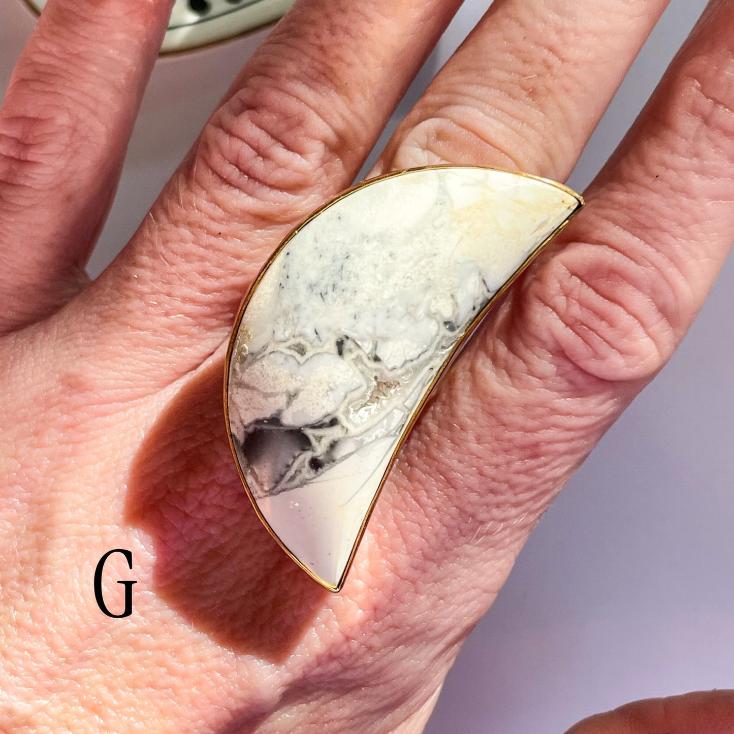 White Maligano Jasper Moon Ring - Alchemia