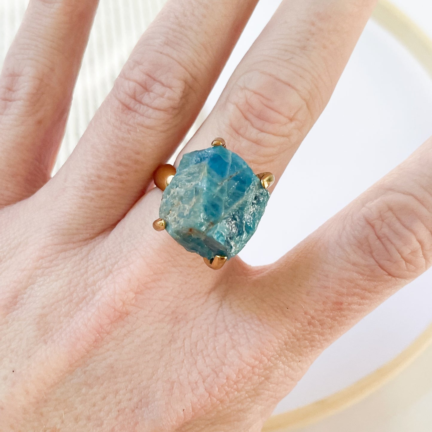 Raw Neon Apatite Prong Ring - Alchemia Gold