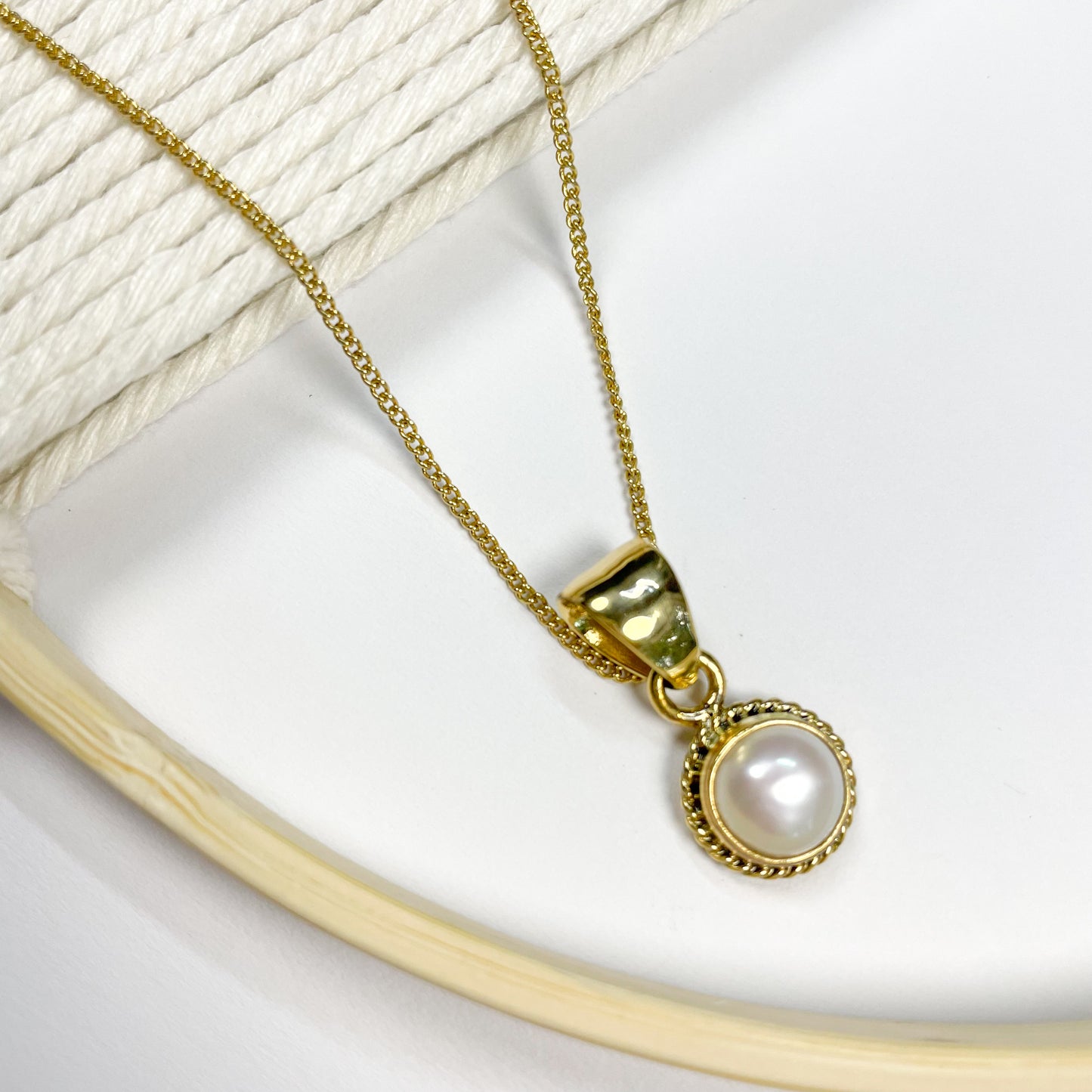 Dainty Pearl Pendant - Alchemia Gold