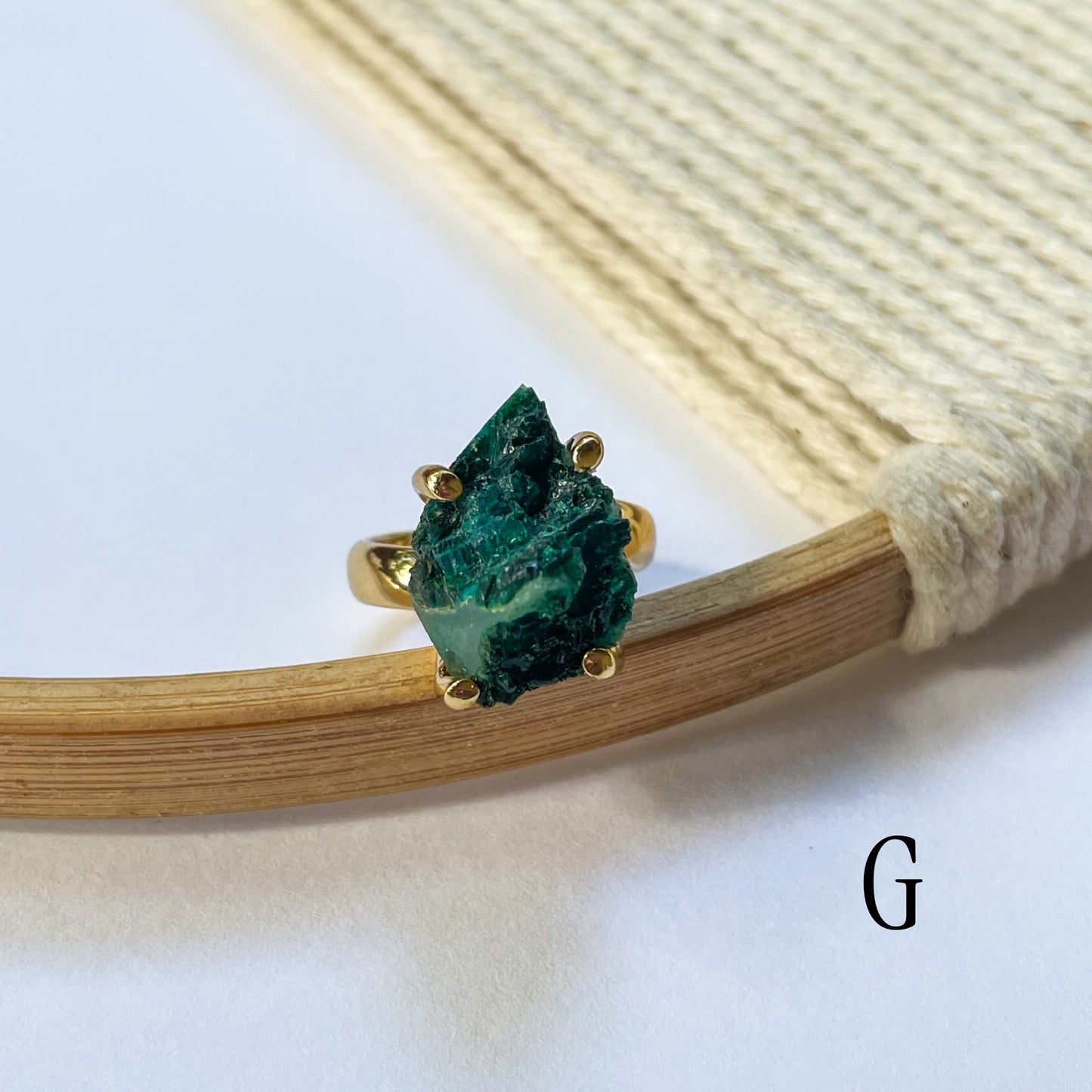 Freeform Chrome Diopside Ring - Alchemia