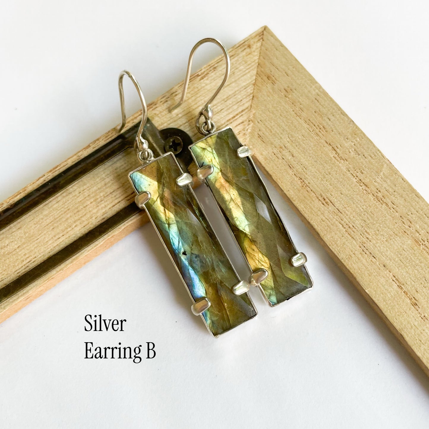 Labradorite Slim Bezel Prong Collection - Both Metals