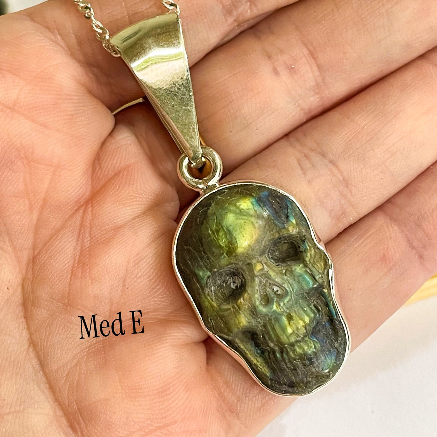 Med Skull Labradorite Pendant - Solid Sterling Silver