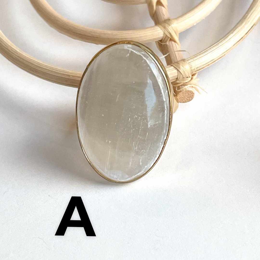 Selenite Oval Ring - Alchemia