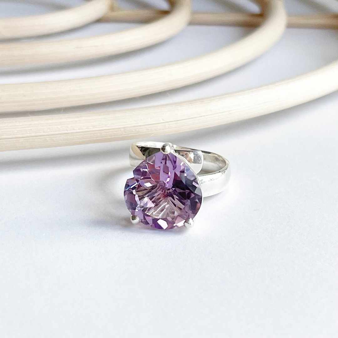 Rose De France Chunky Tear Prong Ring - Solid Sterling Silver