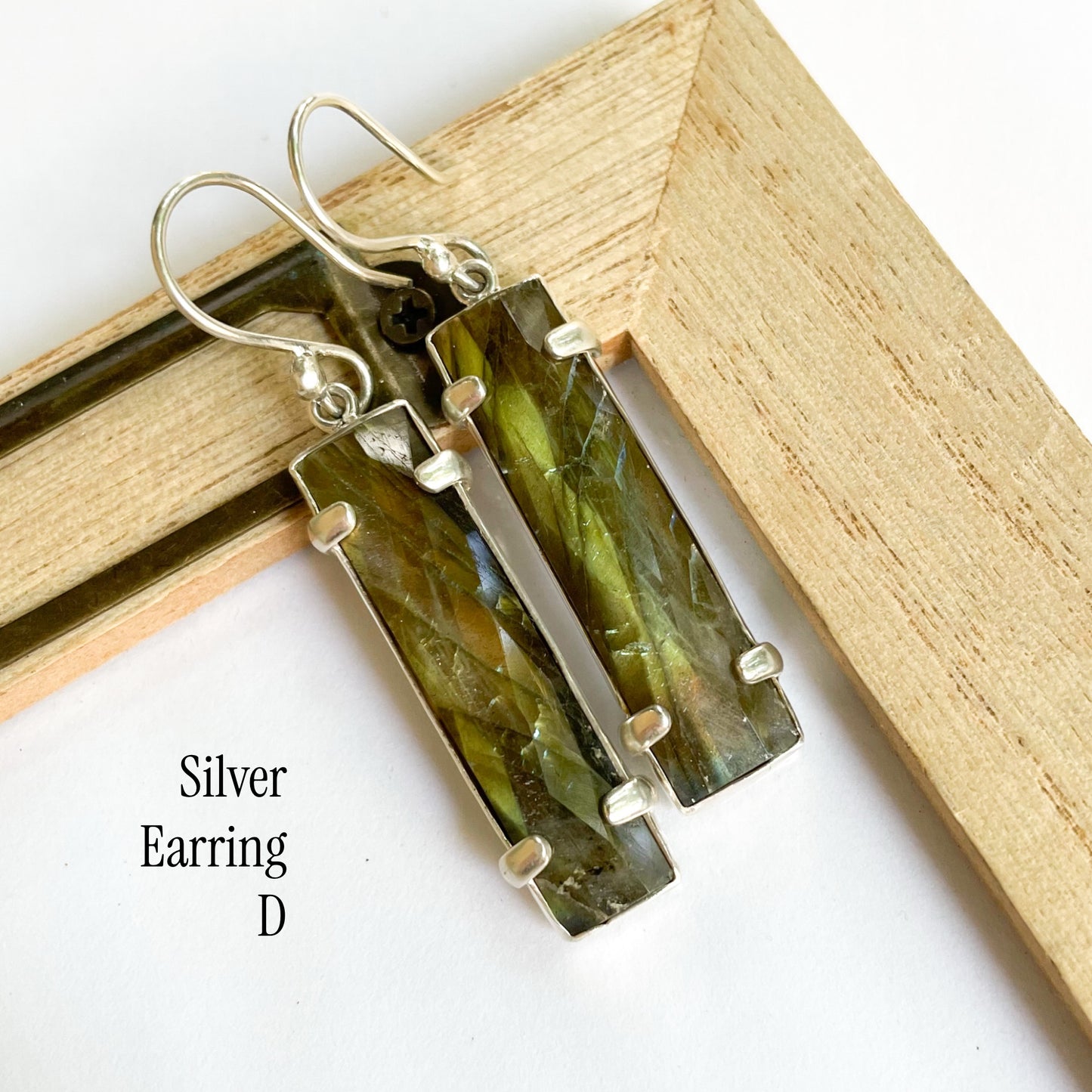 Labradorite Slim Bezel Prong Collection - Both Metals