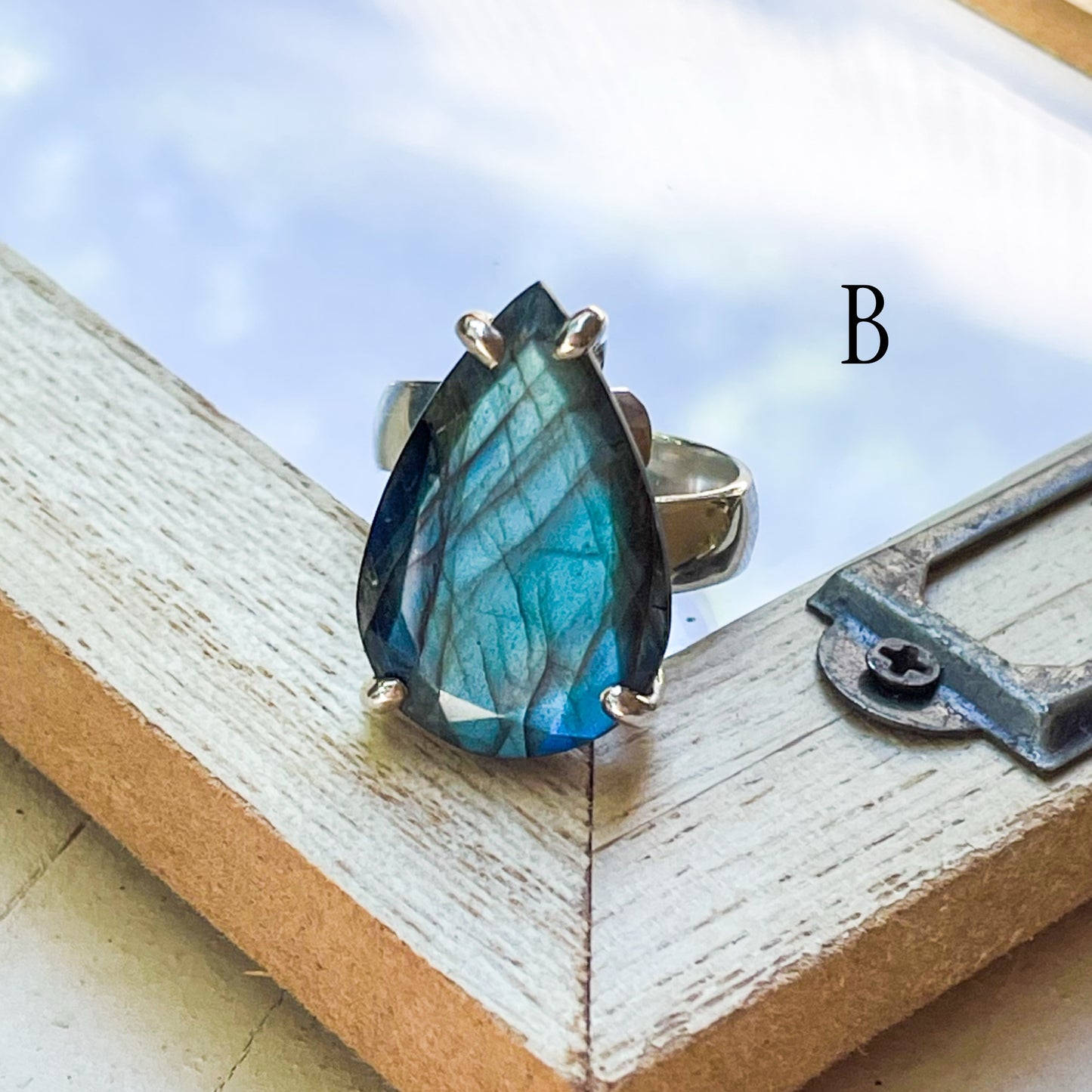 Labradorite Jumbo Tear Prong Ring - Solid Sterling Silver