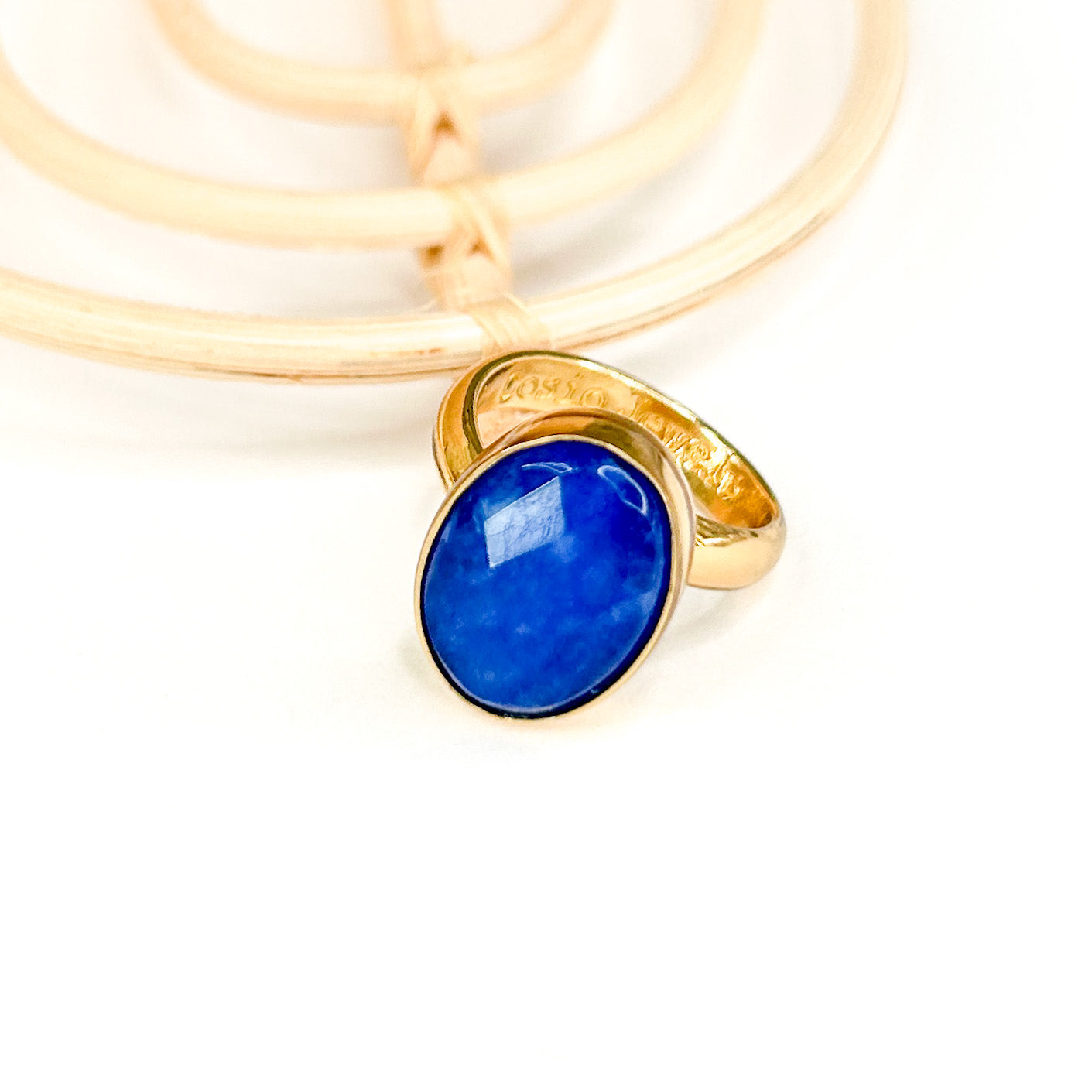 Blue Sapphire Quartz Ring - Alchemia