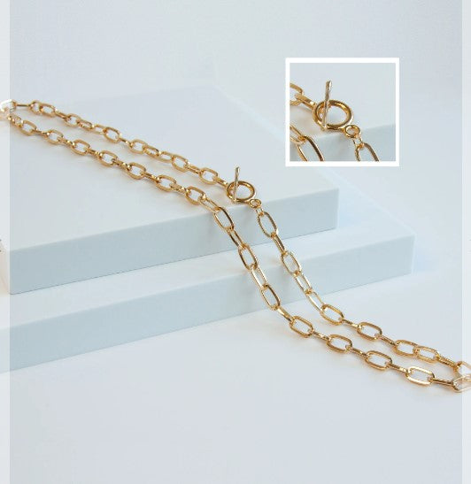 Forever Gold Chunky Paperclip Chain - Toggle