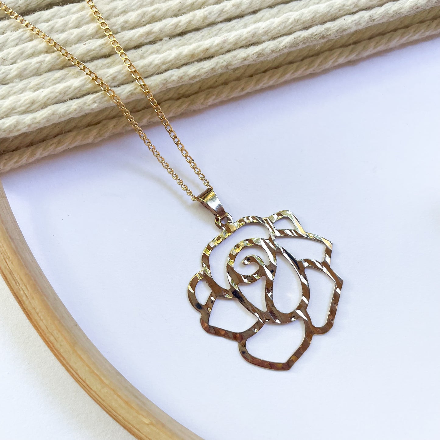 Filigree Rose Pendant - 18K Gold Filled