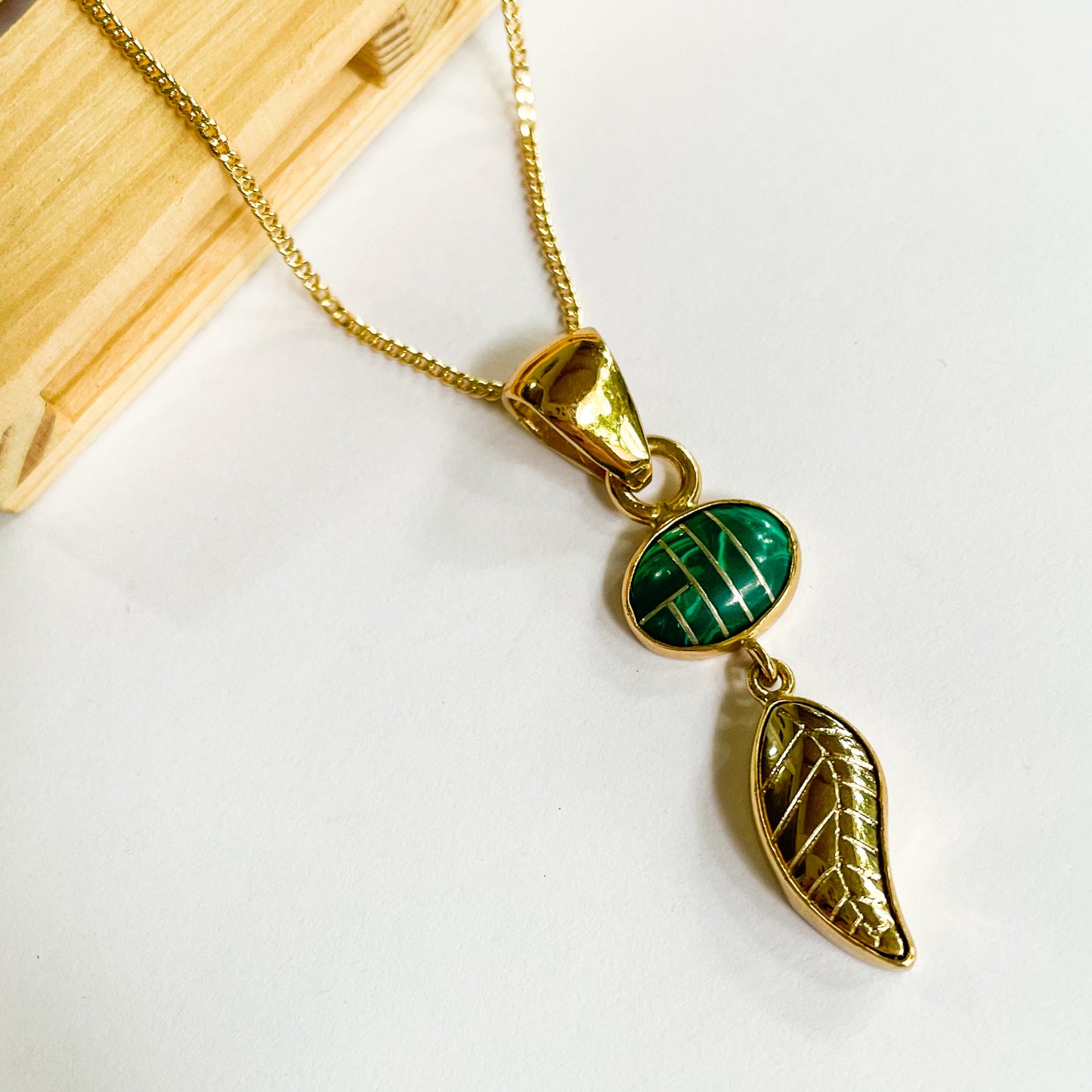 Malachite & Leaf Pendant - Both Metals