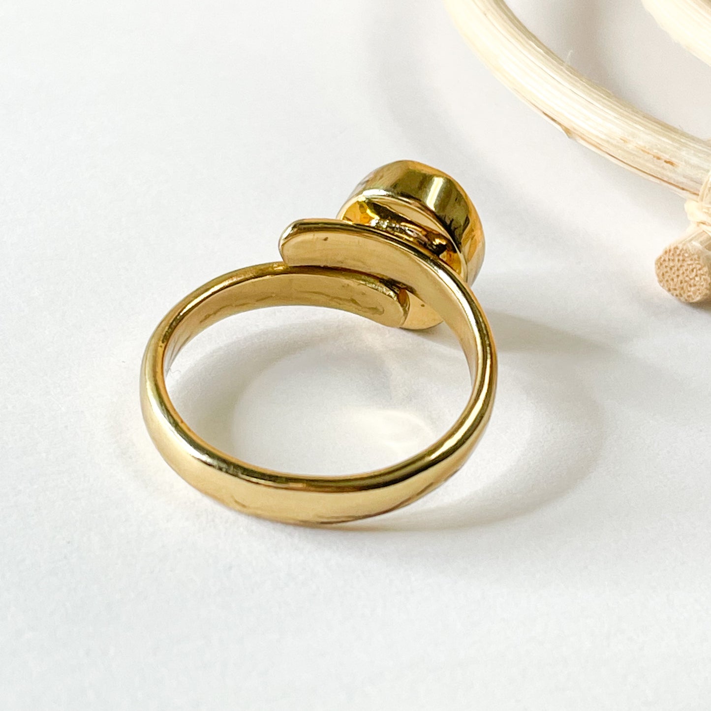 Bright Oval Agate Ring - Alchemia Gold