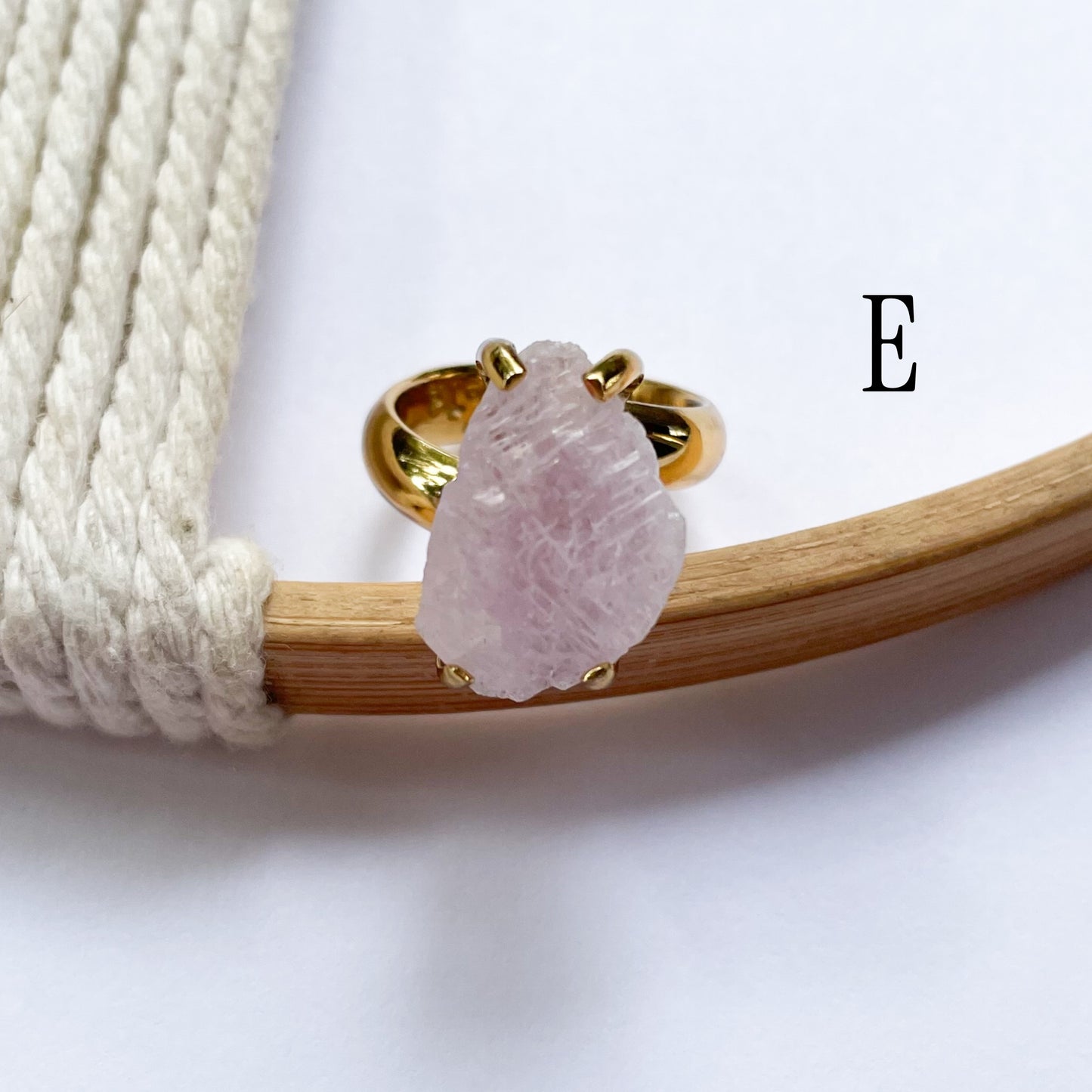 Raw Kunzite Prong Ring - Alchemia