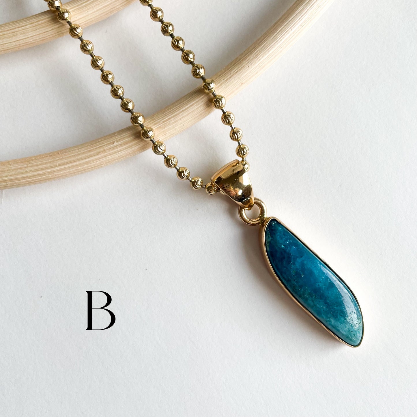 Neon Apatite Pendant - Alchemia