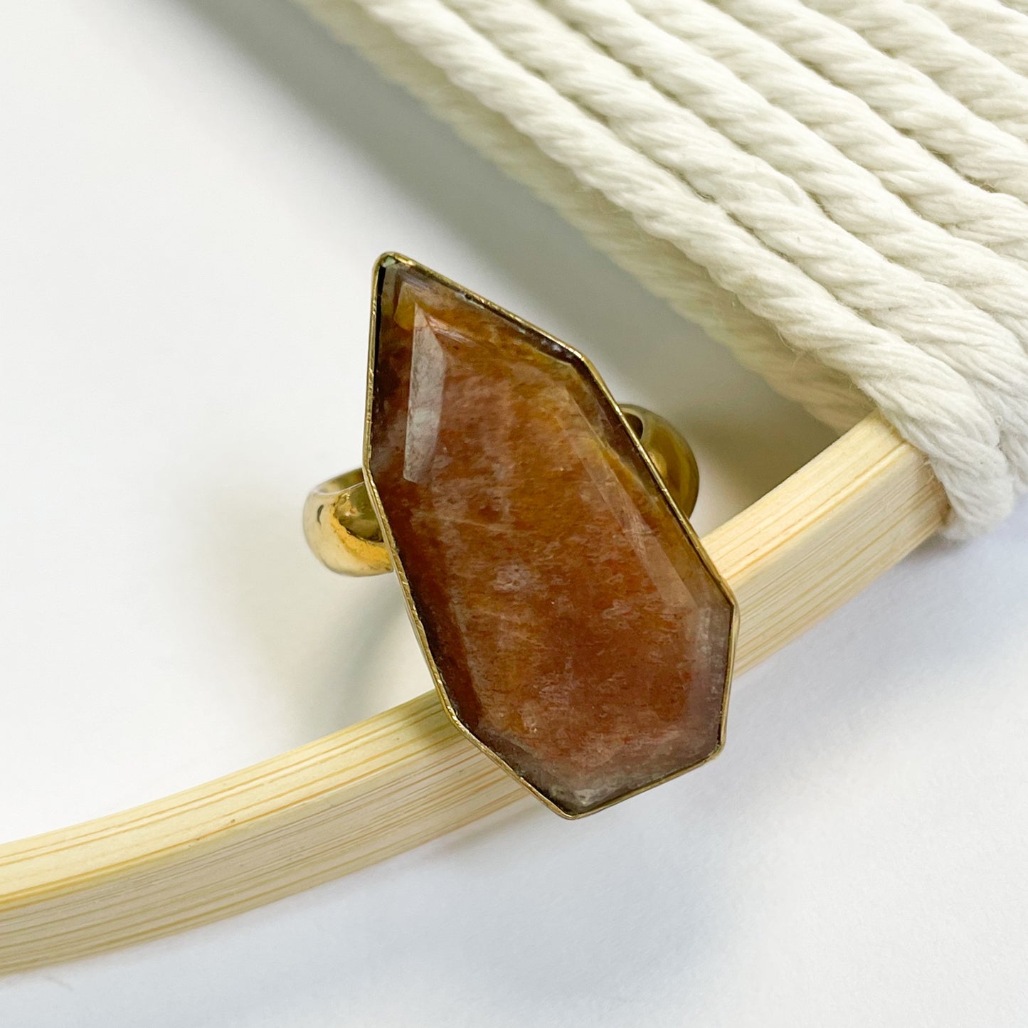 Sunstone Ring - Alchemia