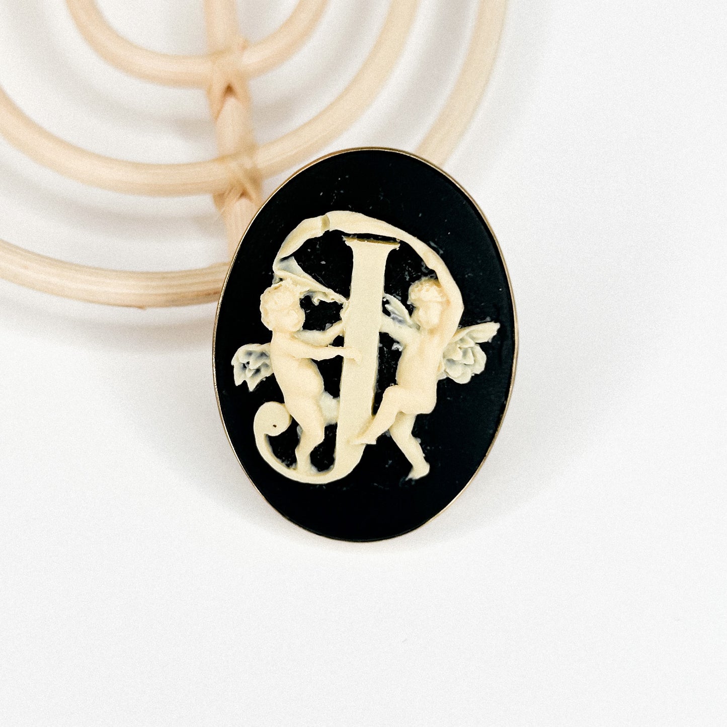 Cameo Initial Ring(A-K) - Alchemia