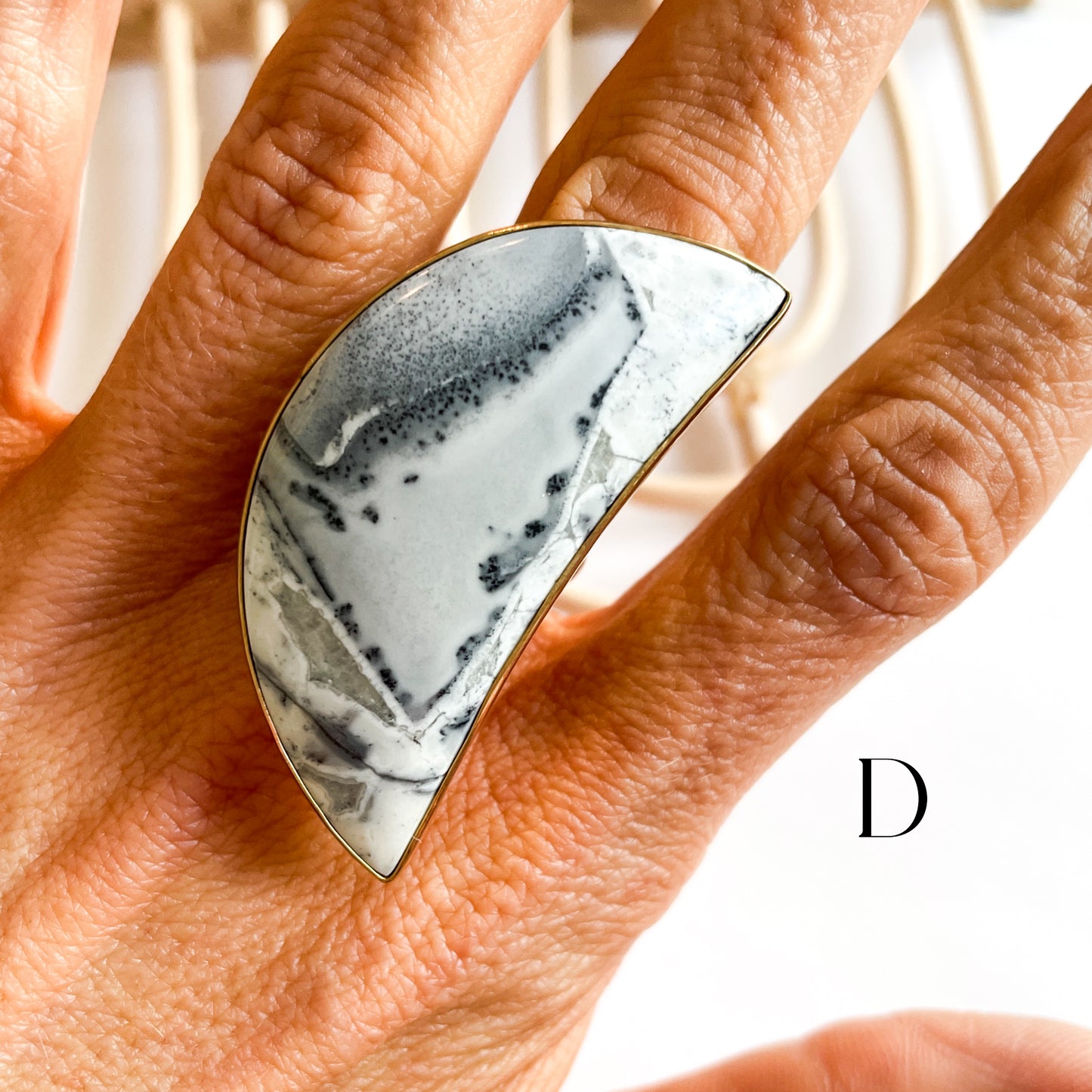 White Maligano Jasper Moon Ring - Alchemia