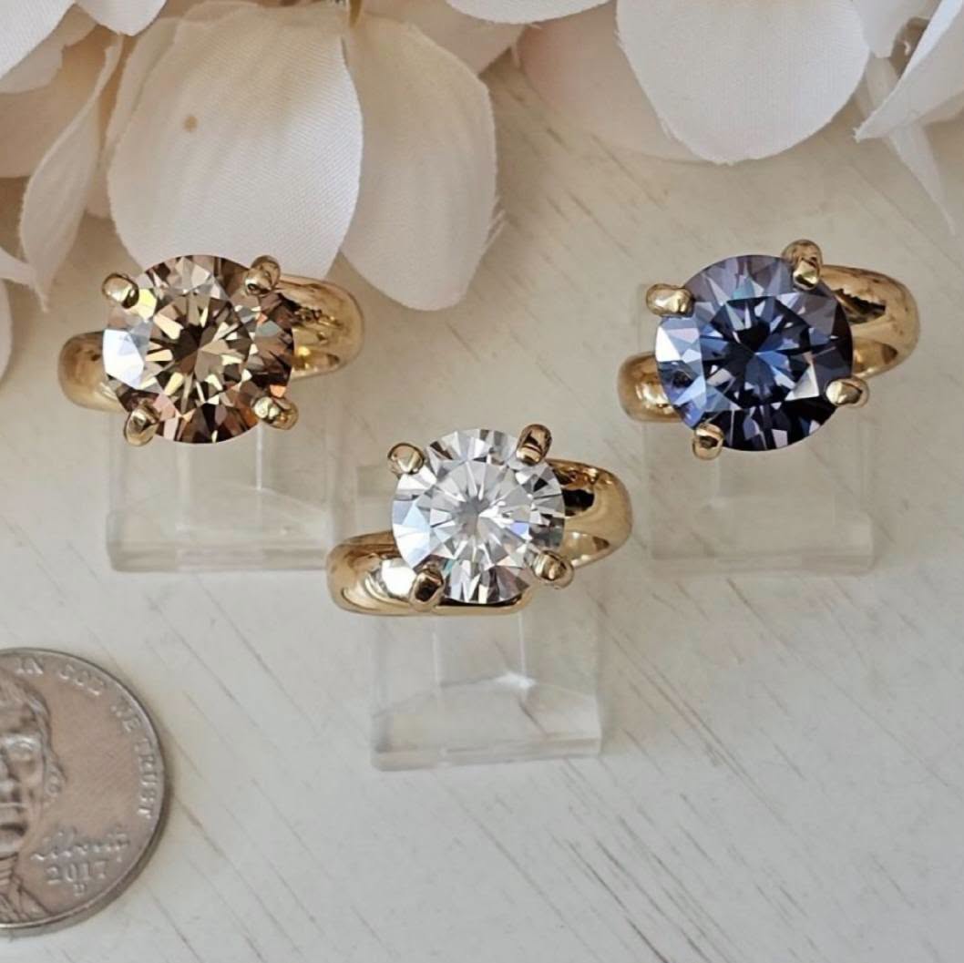 Moissanite Ring Alchemia Gold