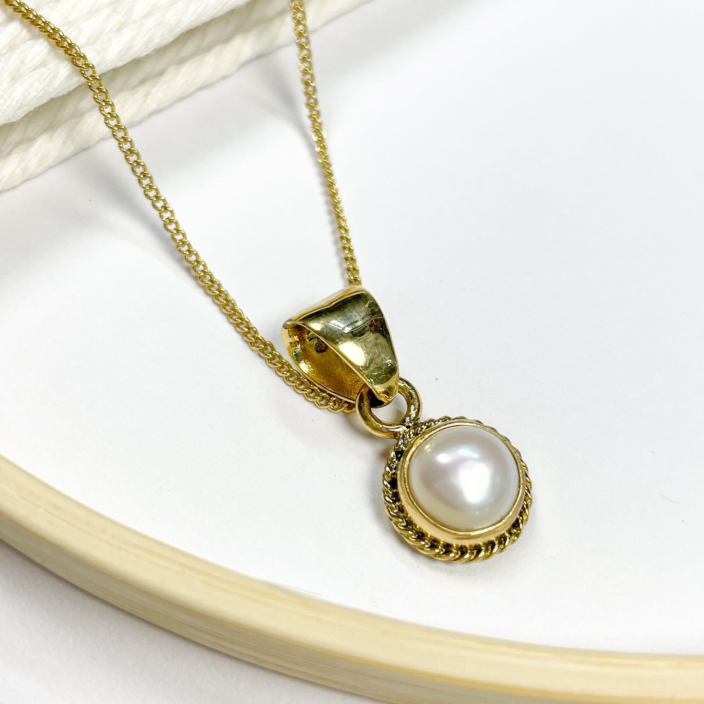 Dainty Pearl Pendant - Alchemia Gold
