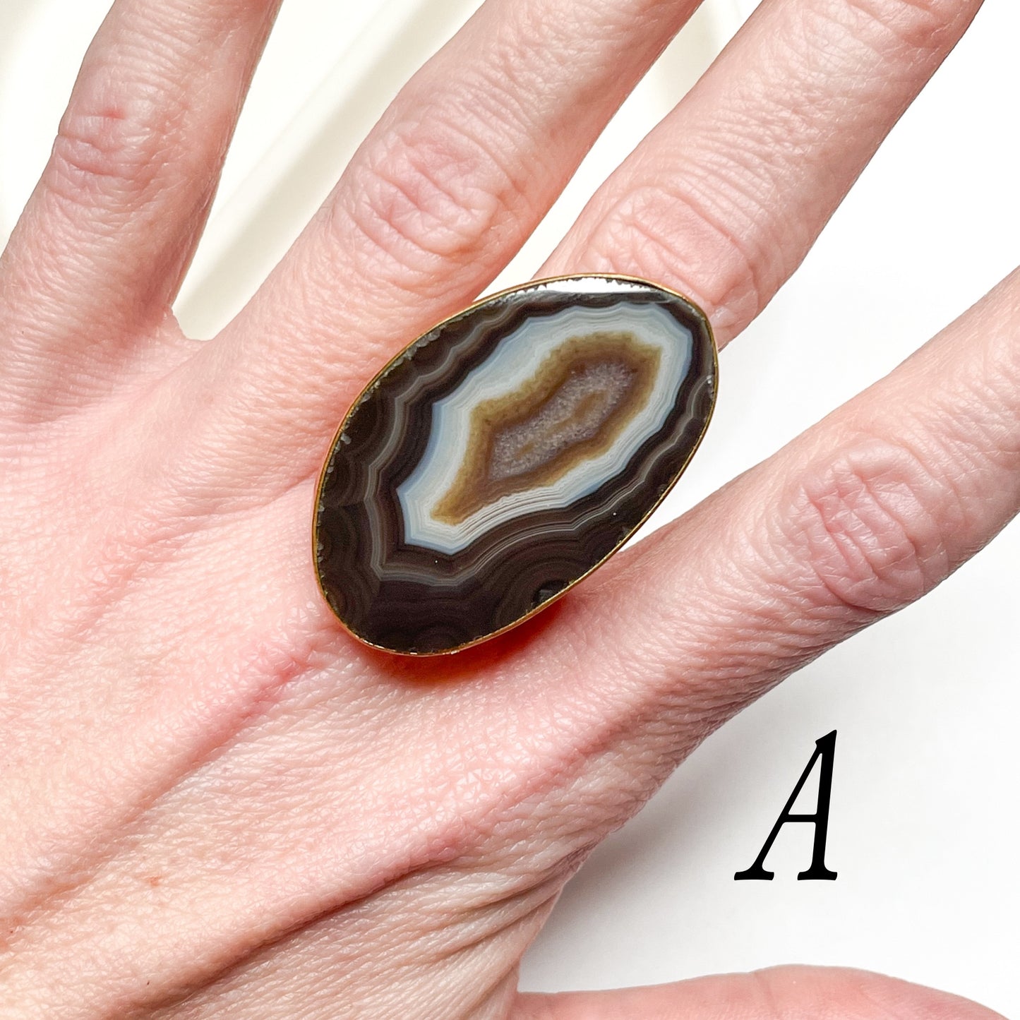 Brown Dainty Agate Ring - Alchemia