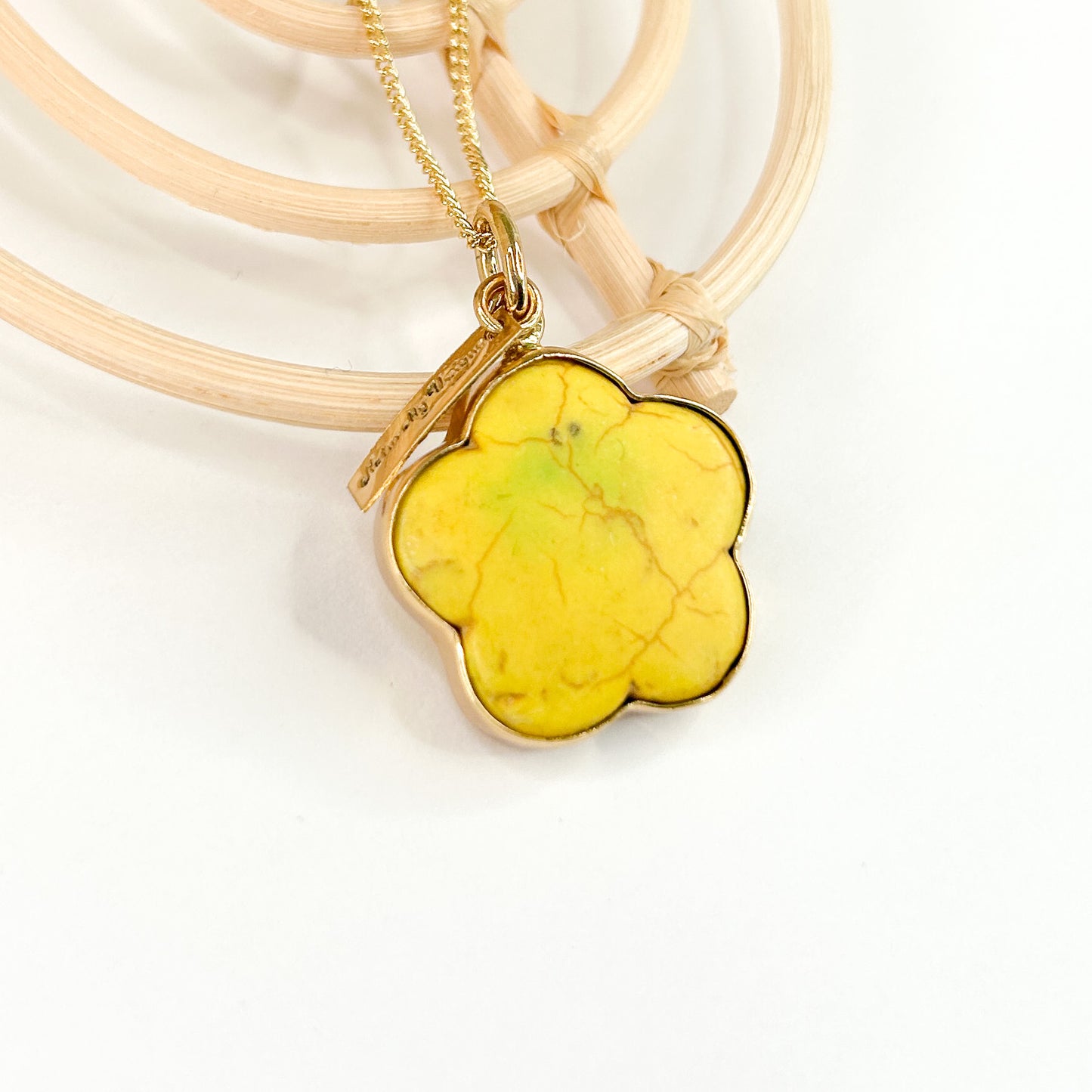 Howlite  Flower Pendant - Alchemia
