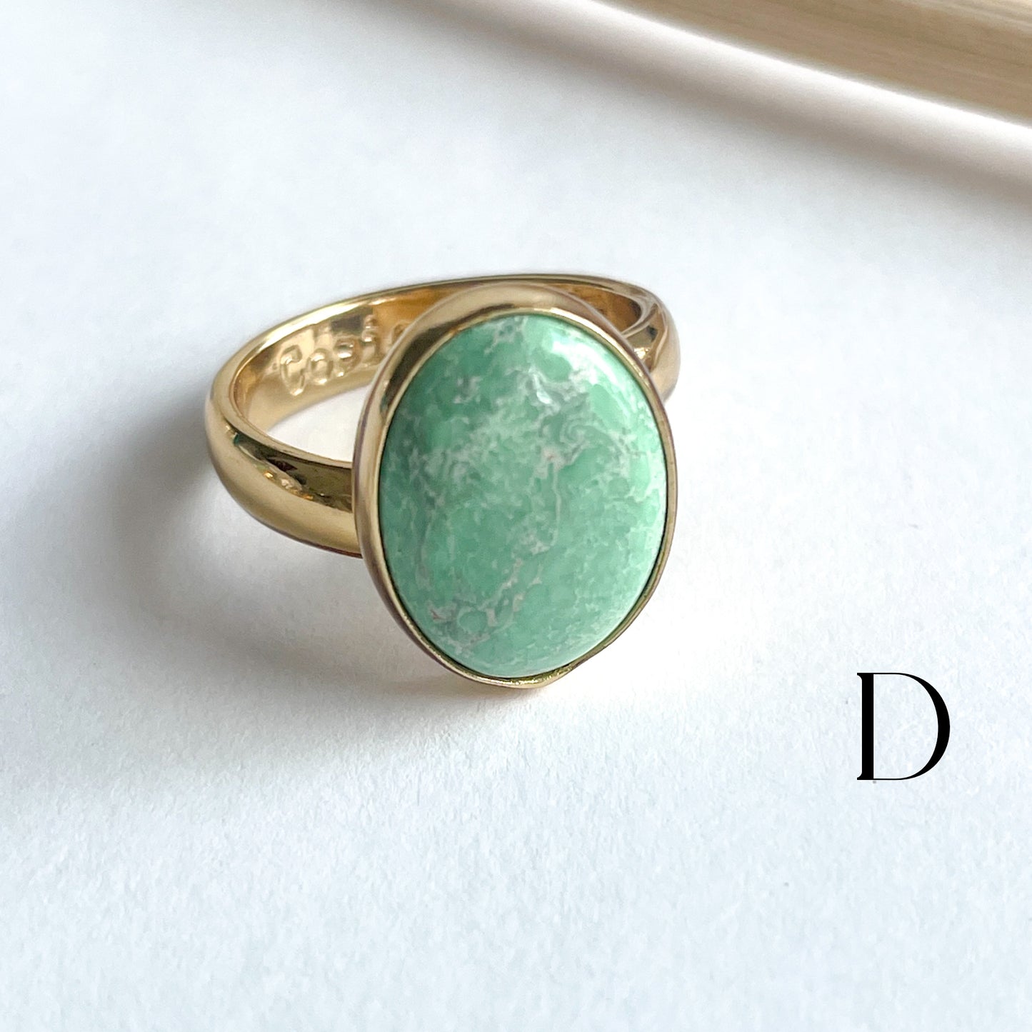 Chrysoprase Oval Ring - Alchemia