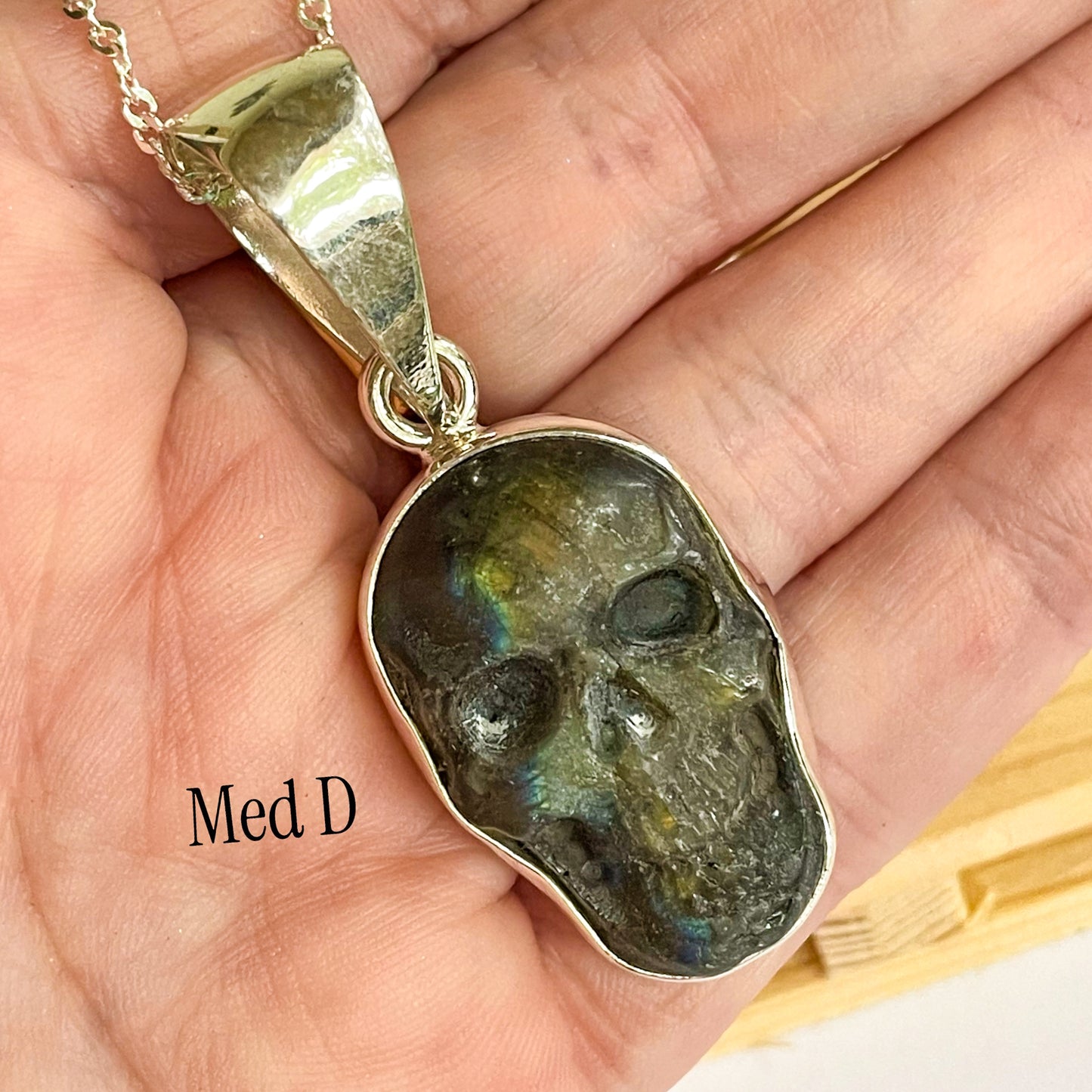 Med Skull Labradorite Pendant - Solid Sterling Silver