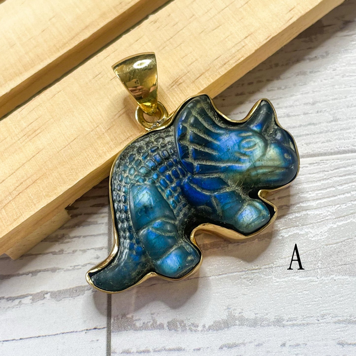 Labradorite Dinosaur Pendants - Alchemia