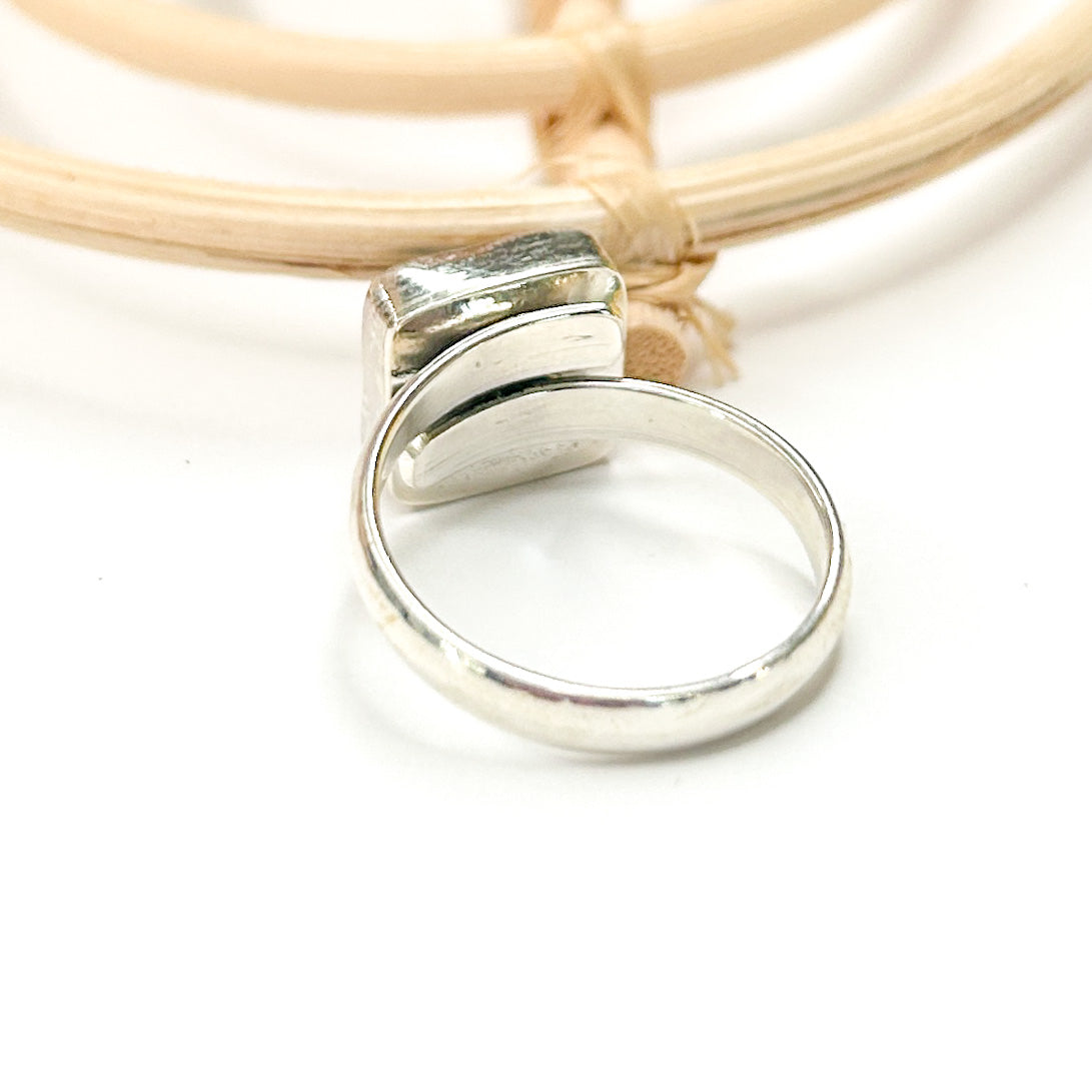 Dainty Carved Glass Ring - Both Metals
