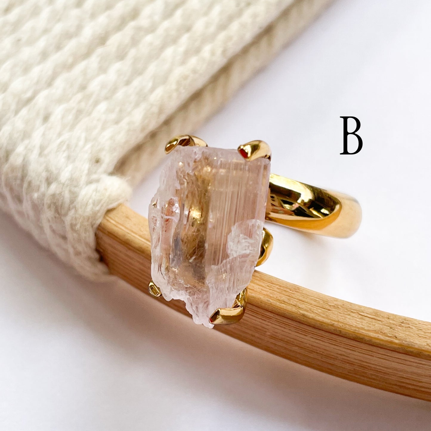 Raw Kunzite Prong Ring - Alchemia