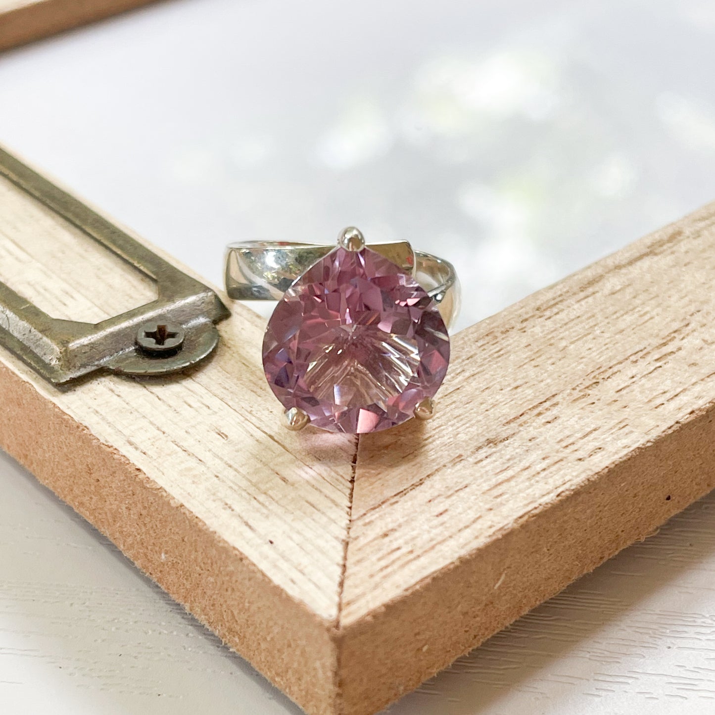 Rose De France Chunky Tear Prong Ring - Solid Sterling Silver