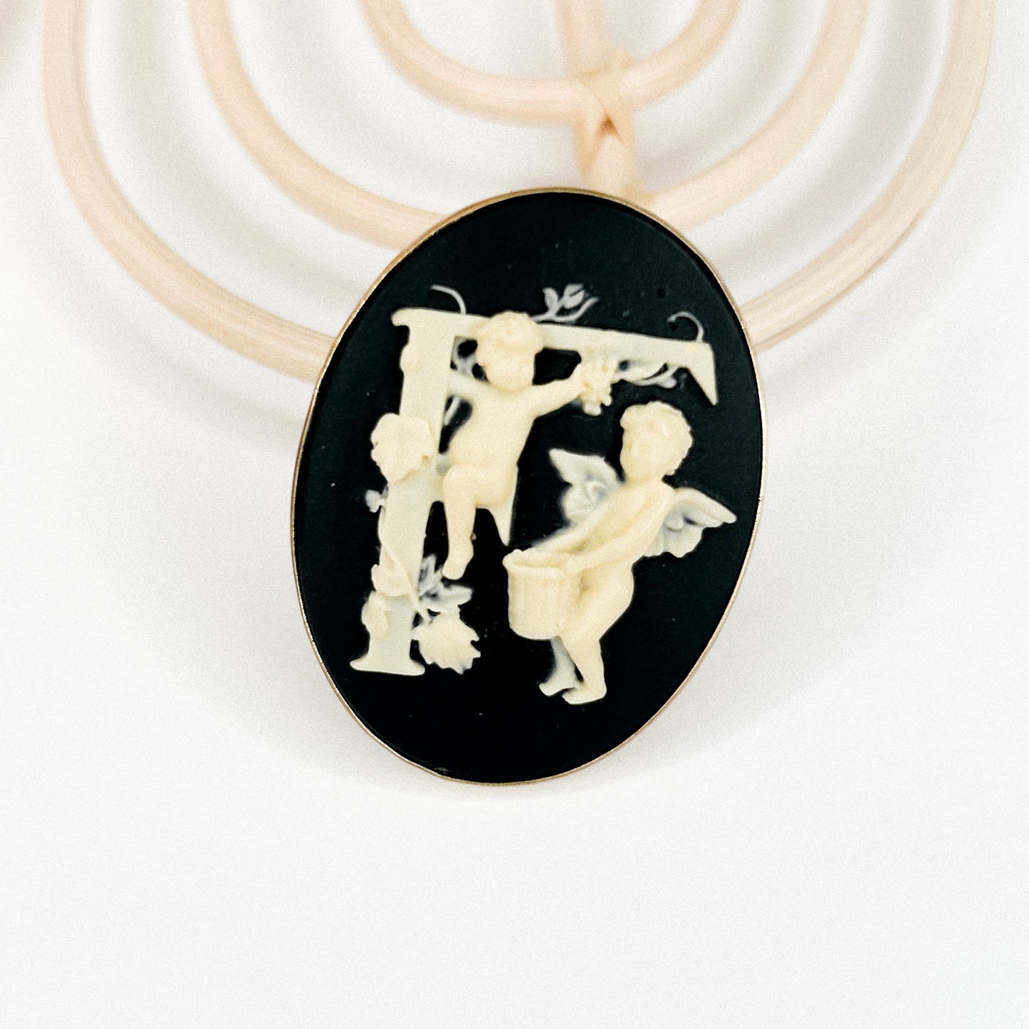 Cameo Initial Ring(A-K) - Alchemia