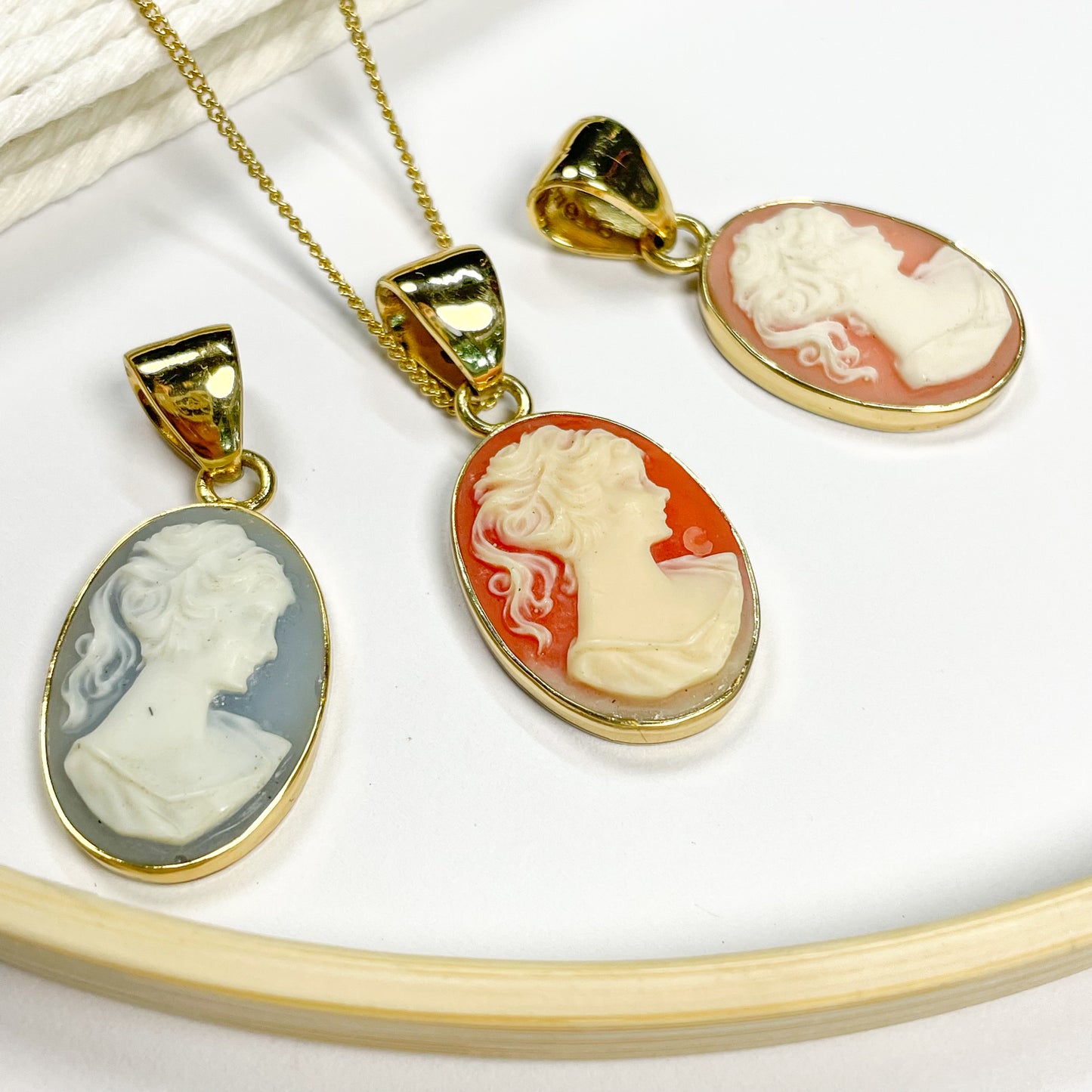 Resin Cameo Pendant - Alchemia Gold