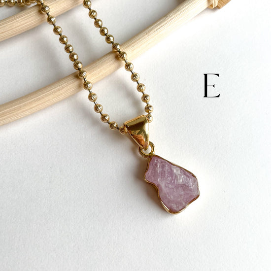Load image into Gallery viewer, Pink Kunzite Pendant - Alchemia
