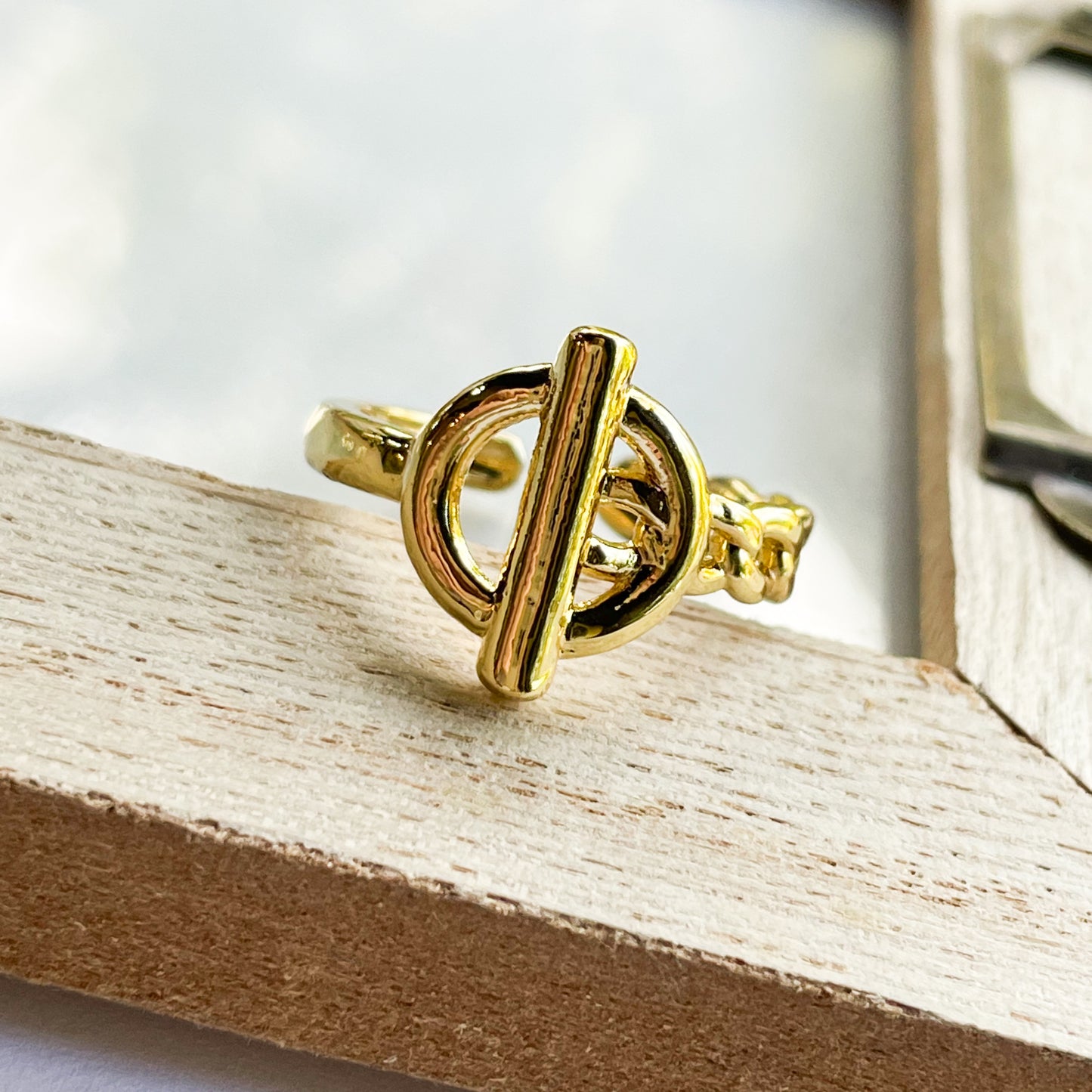 Chain Toggle Ring - 18K Gold Filled