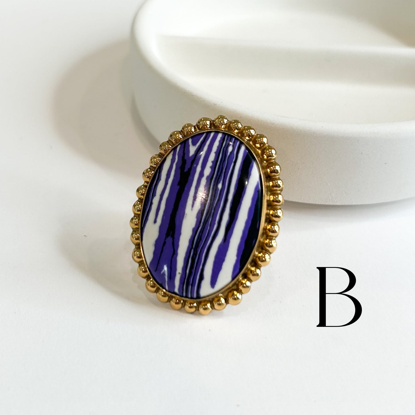 Purple Calsilica Ring - Alchemia