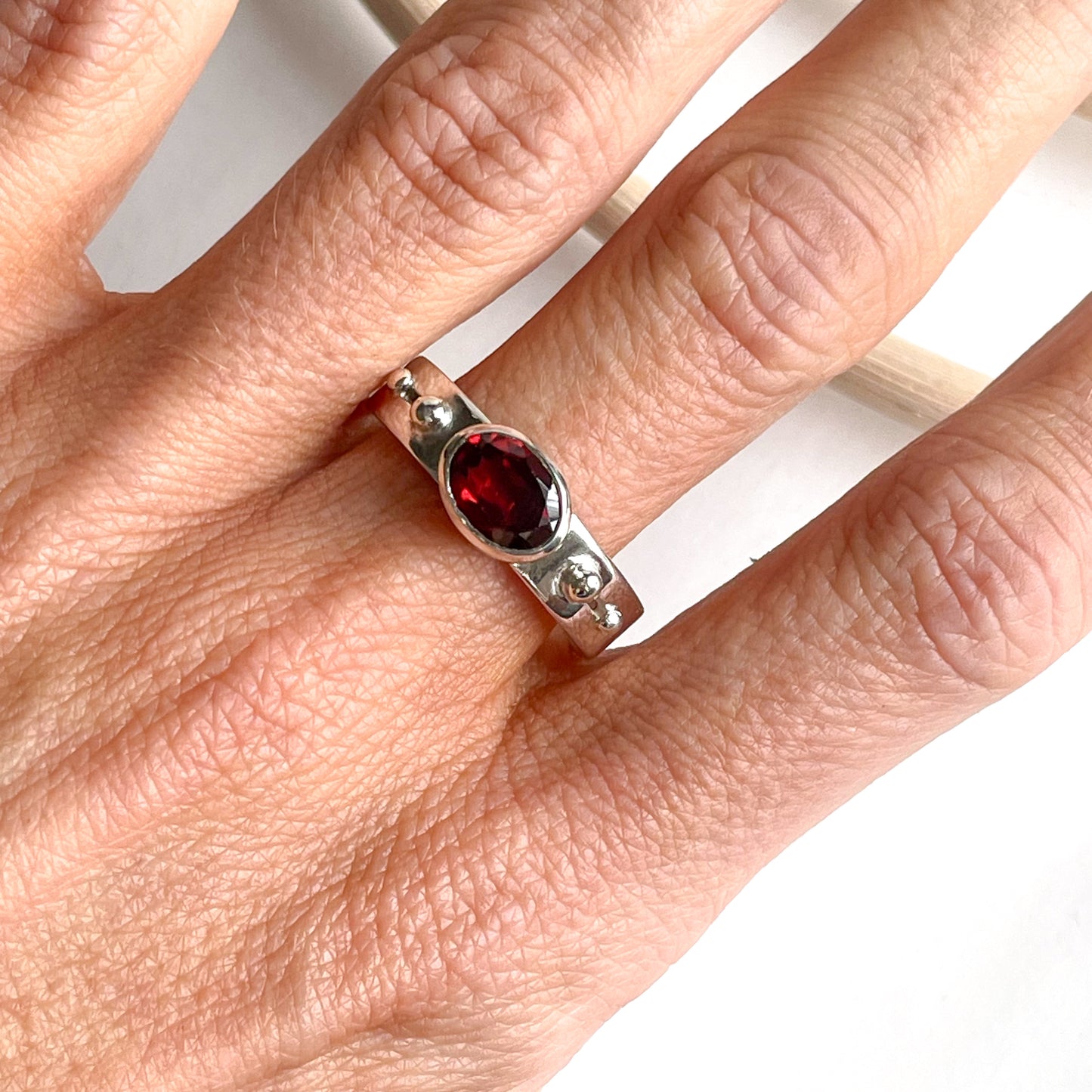 Load image into Gallery viewer, Dainty Garnet Cut Ring - Solid Sterling Silver
